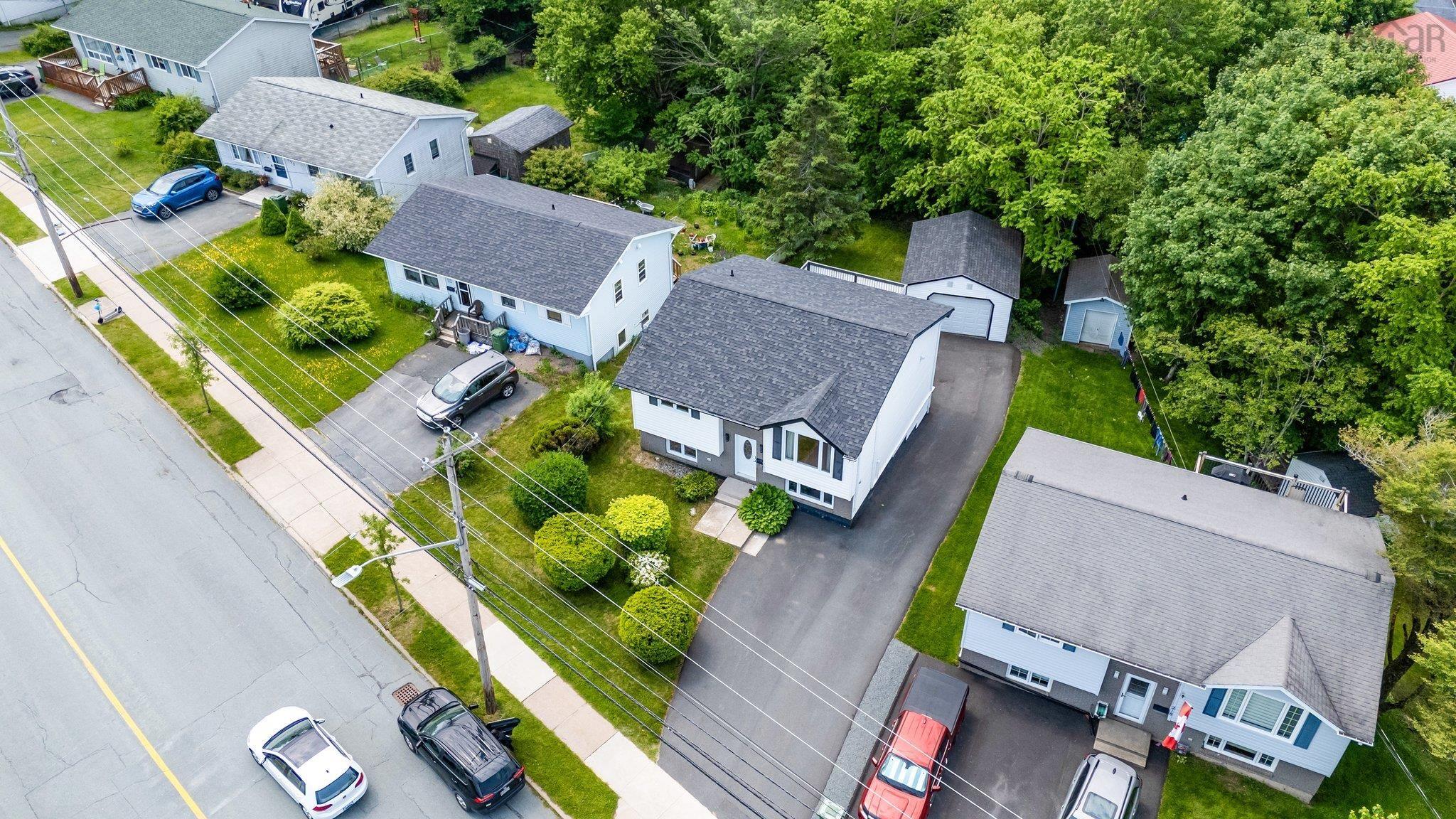 $549,900.00: 216 Caledonia Road, Dartmouth