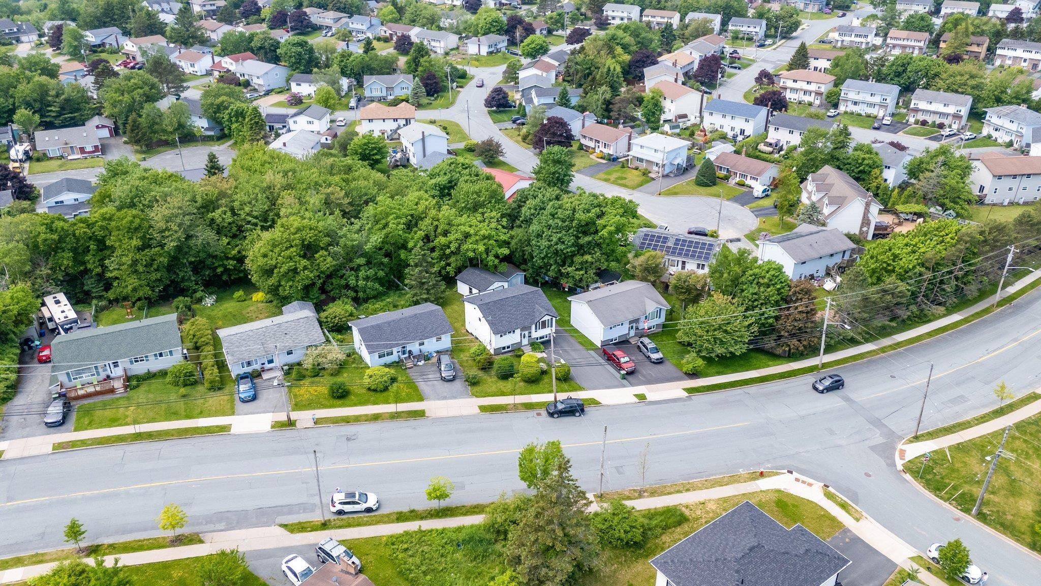 $549,900.00: 216 Caledonia Road, Dartmouth