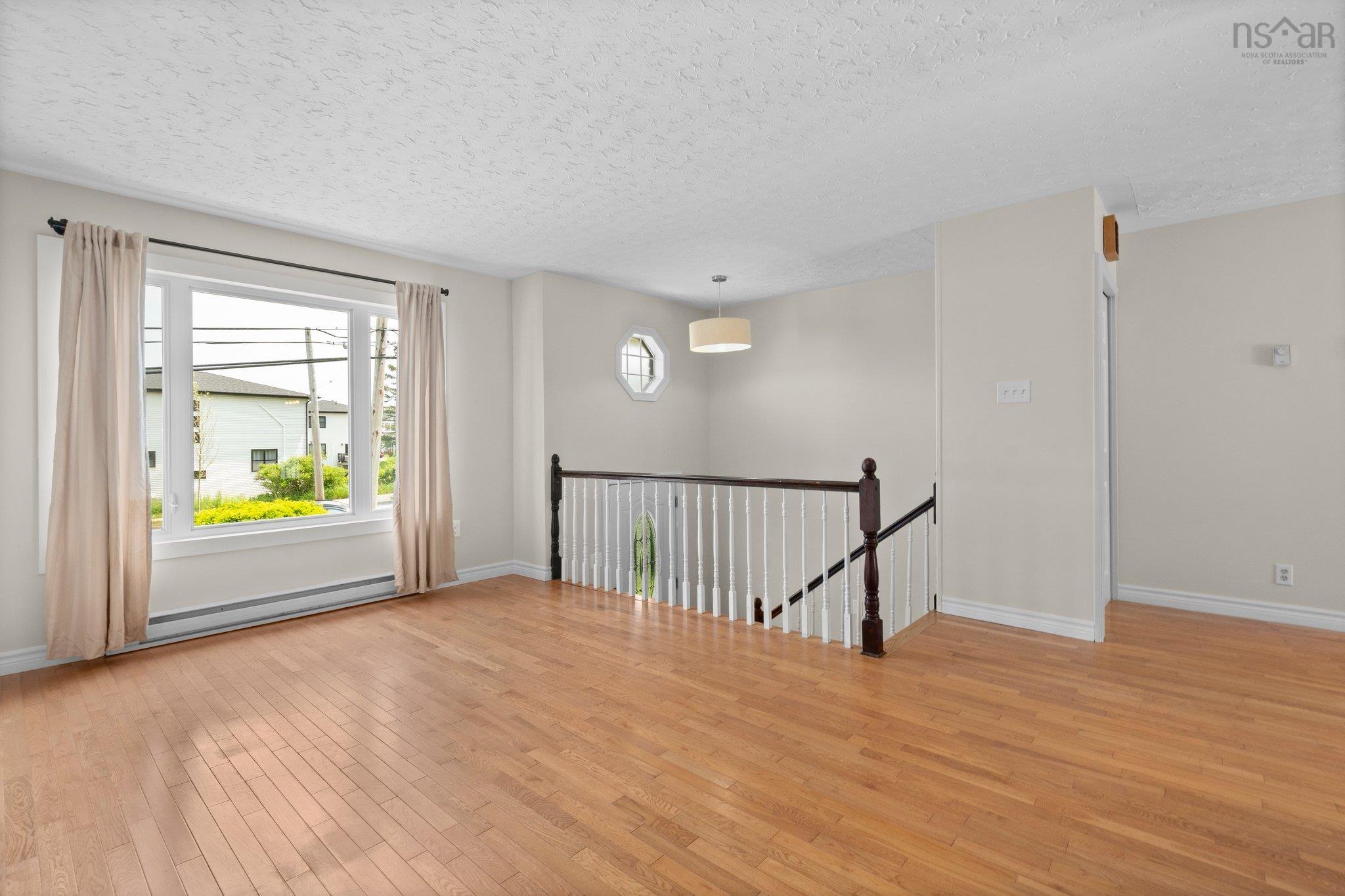 $549,900.00: 216 Caledonia Road, Dartmouth