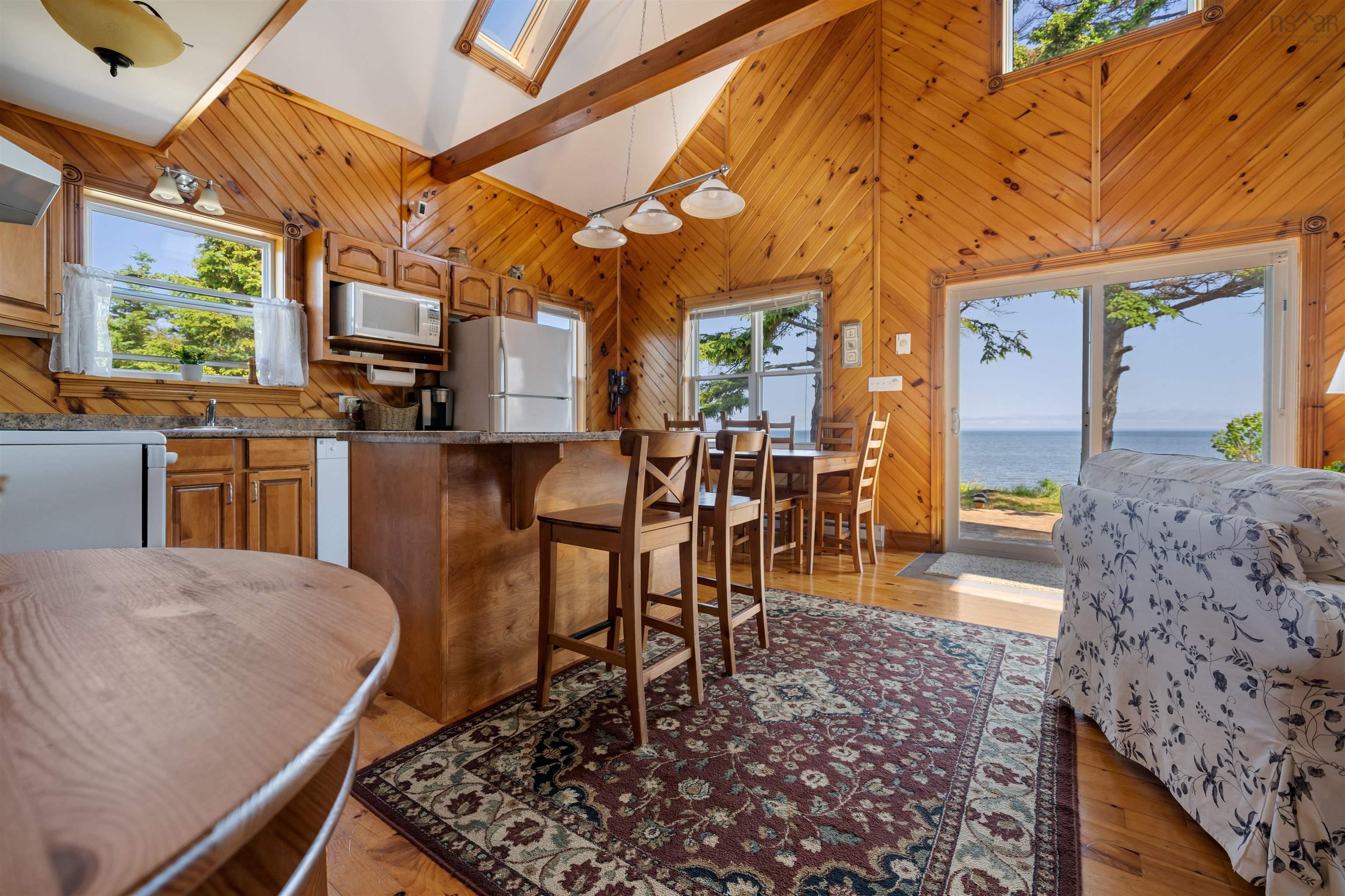 $525,000.00: 523 Caribou Island Road, Caribou Island