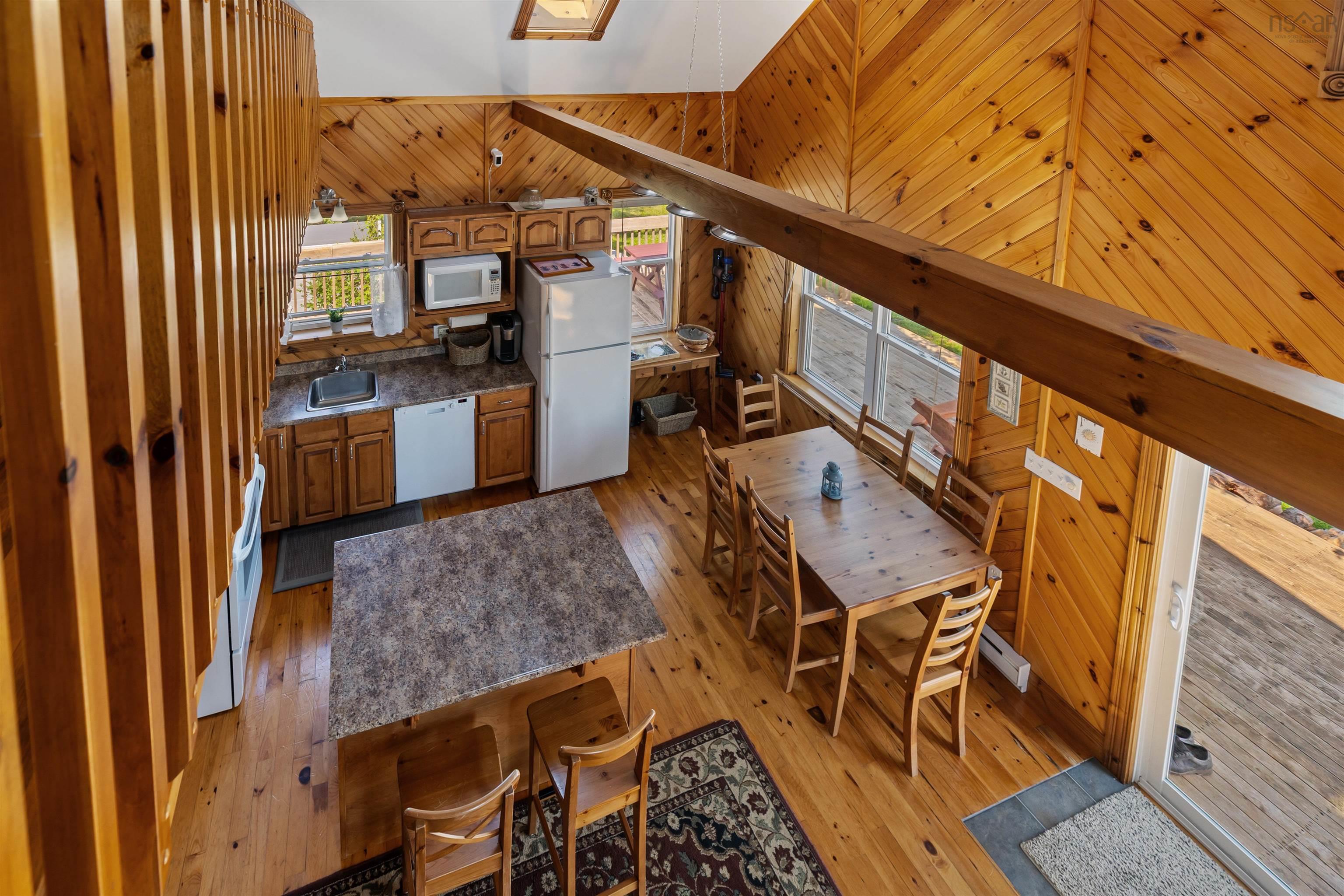 $525,000.00: 523 Caribou Island Road, Caribou Island