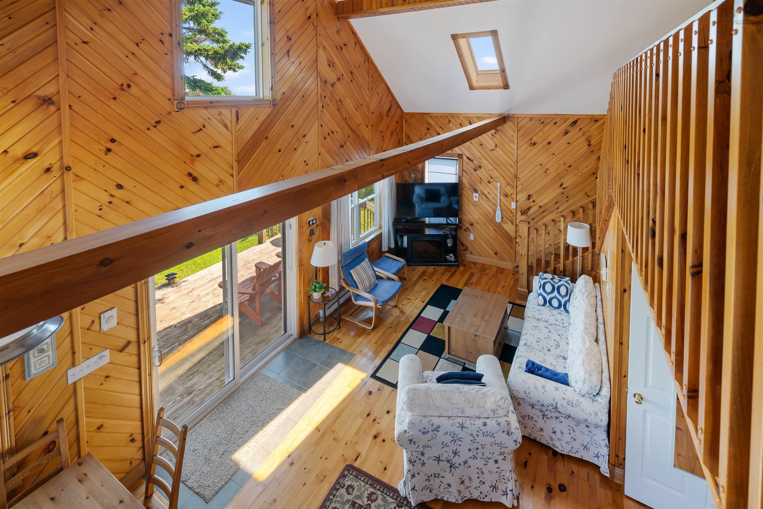 $525,000.00: 523 Caribou Island Road, Caribou Island