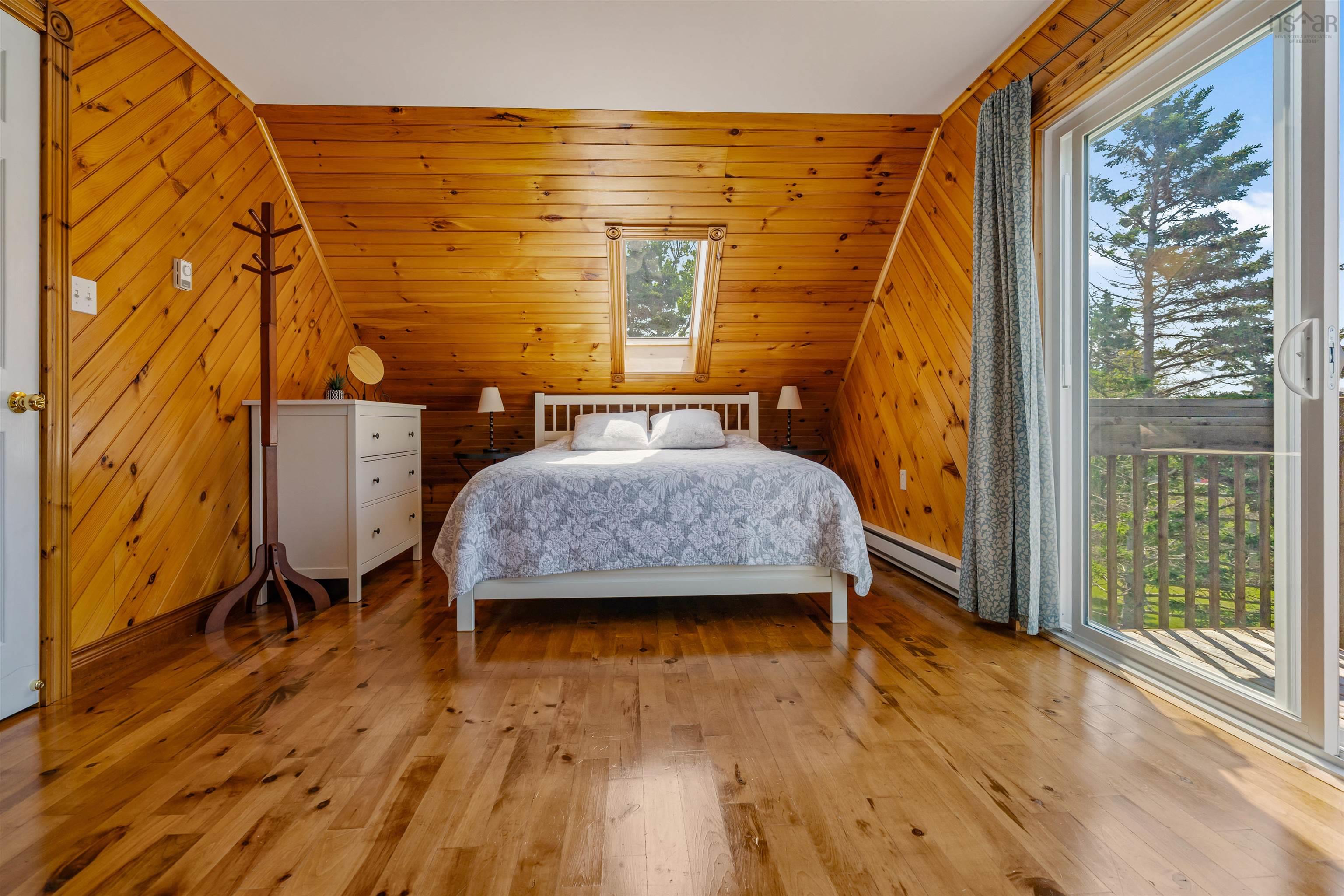 $525,000.00: 523 Caribou Island Road, Caribou Island