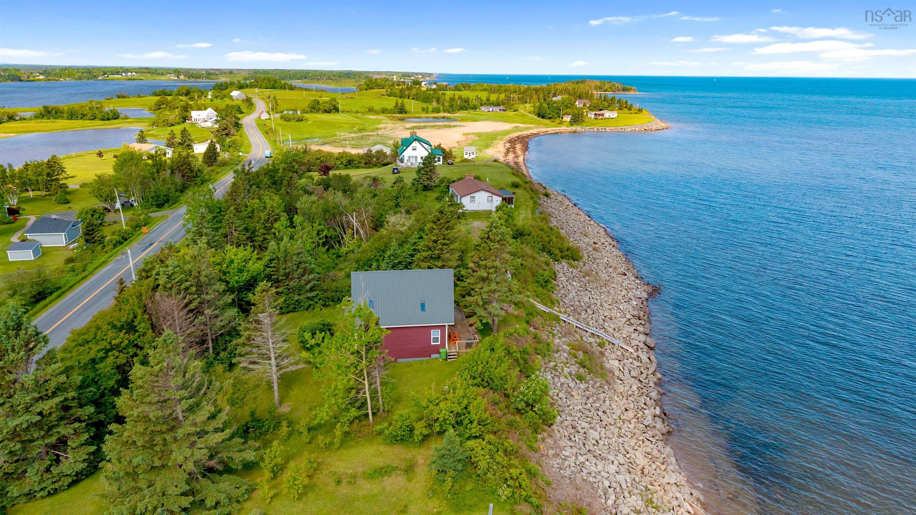 $525,000.00: 523 Caribou Island Road, Caribou Island