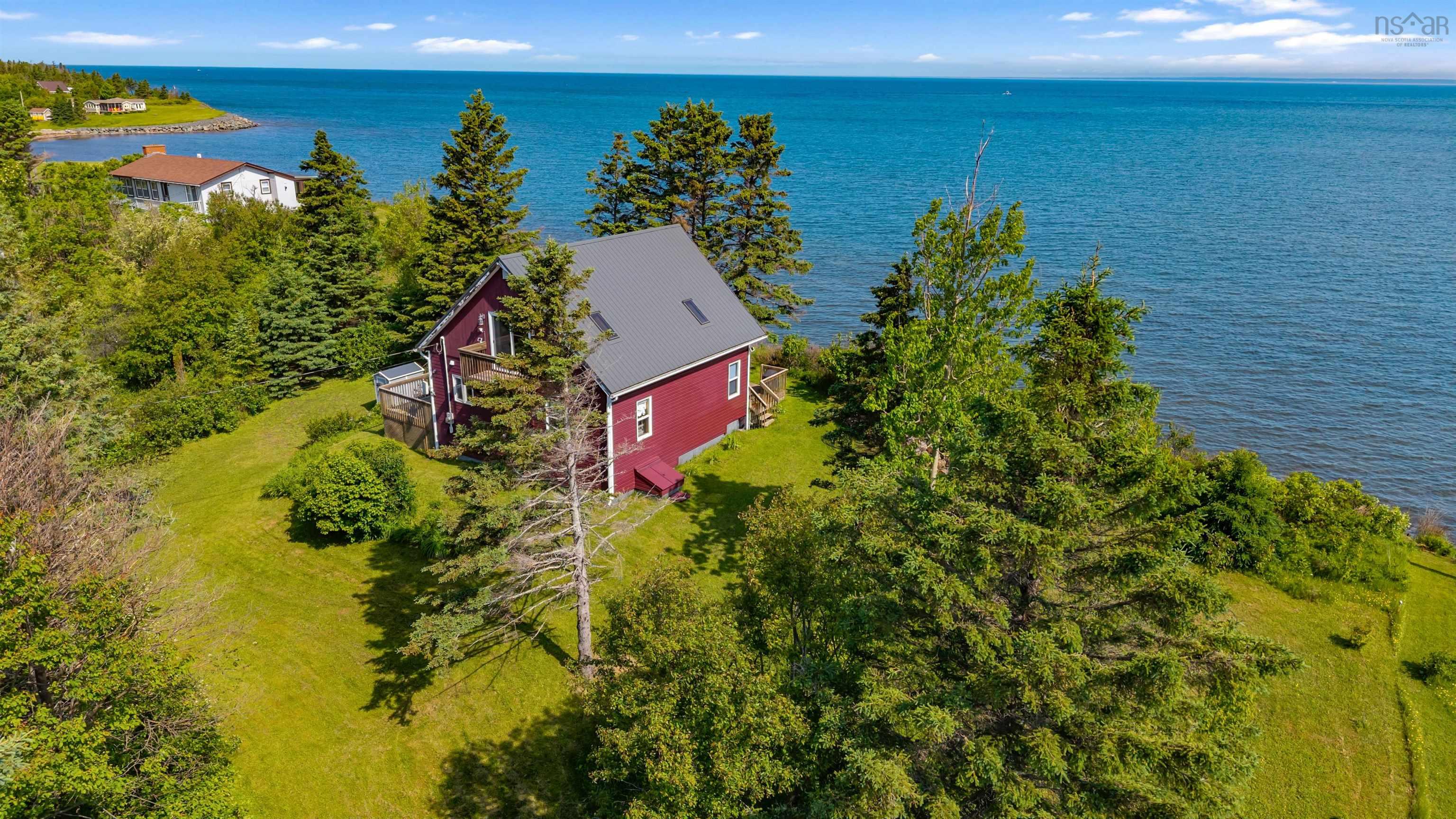 $525,000.00: 523 Caribou Island Road, Caribou Island