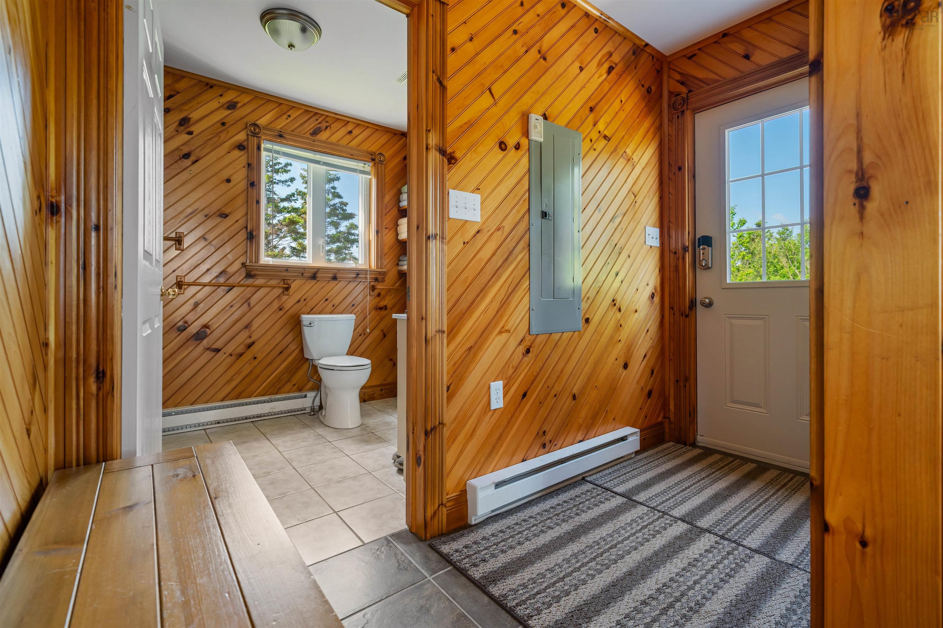$525,000.00: 523 Caribou Island Road, Caribou Island