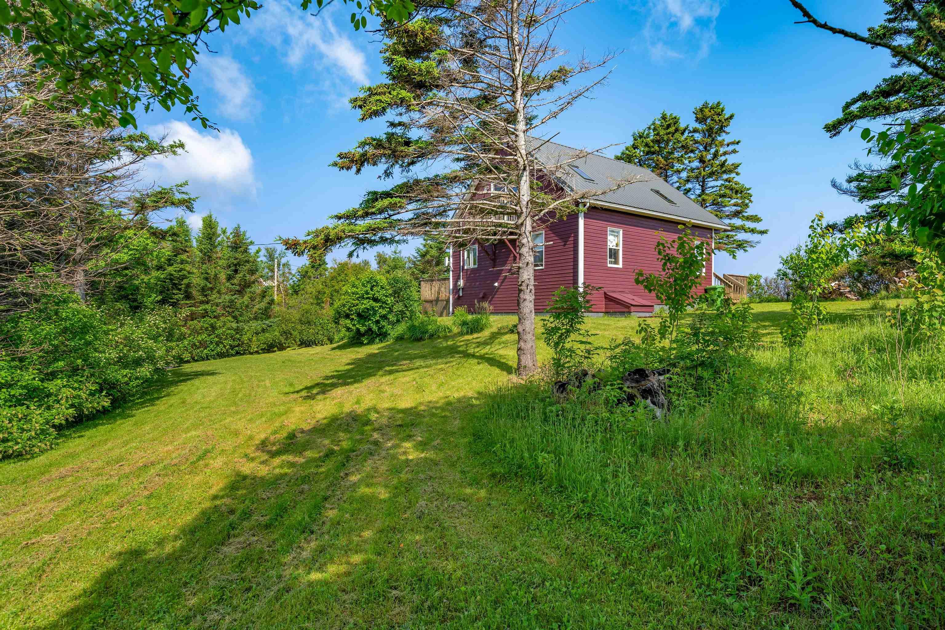 $525,000.00: 523 Caribou Island Road, Caribou Island