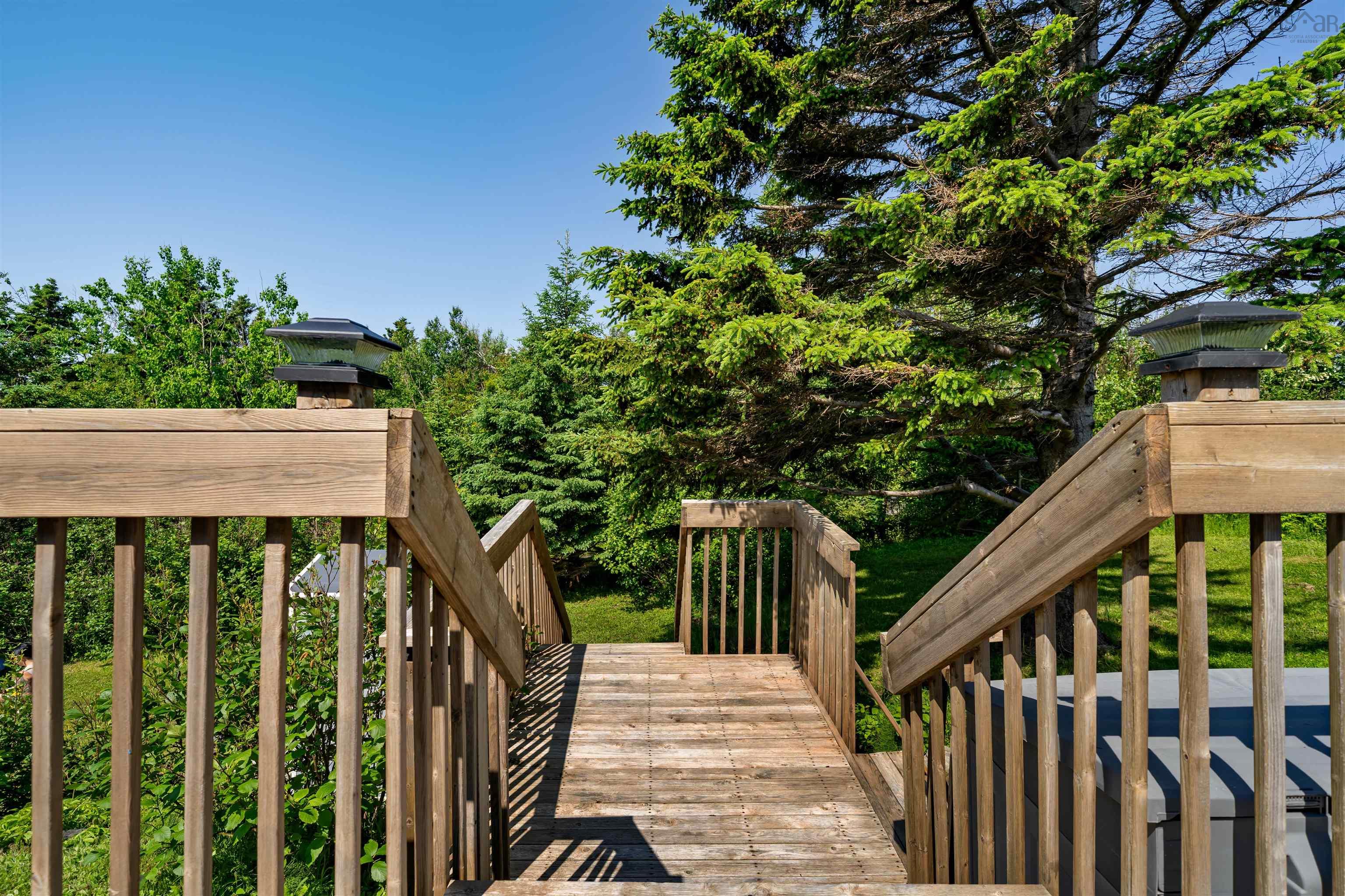 $525,000.00: 523 Caribou Island Road, Caribou Island