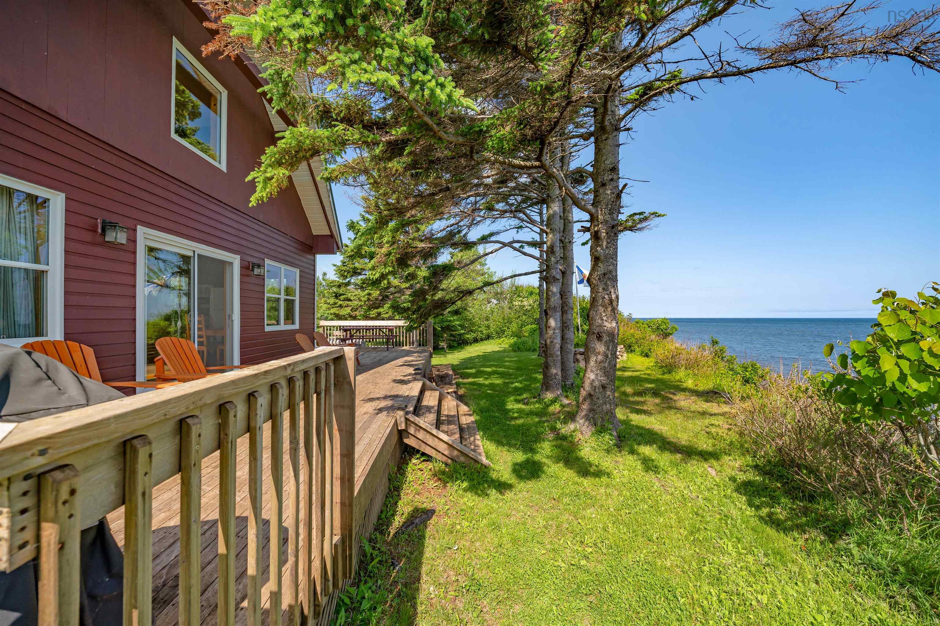 $525,000.00: 523 Caribou Island Road, Caribou Island