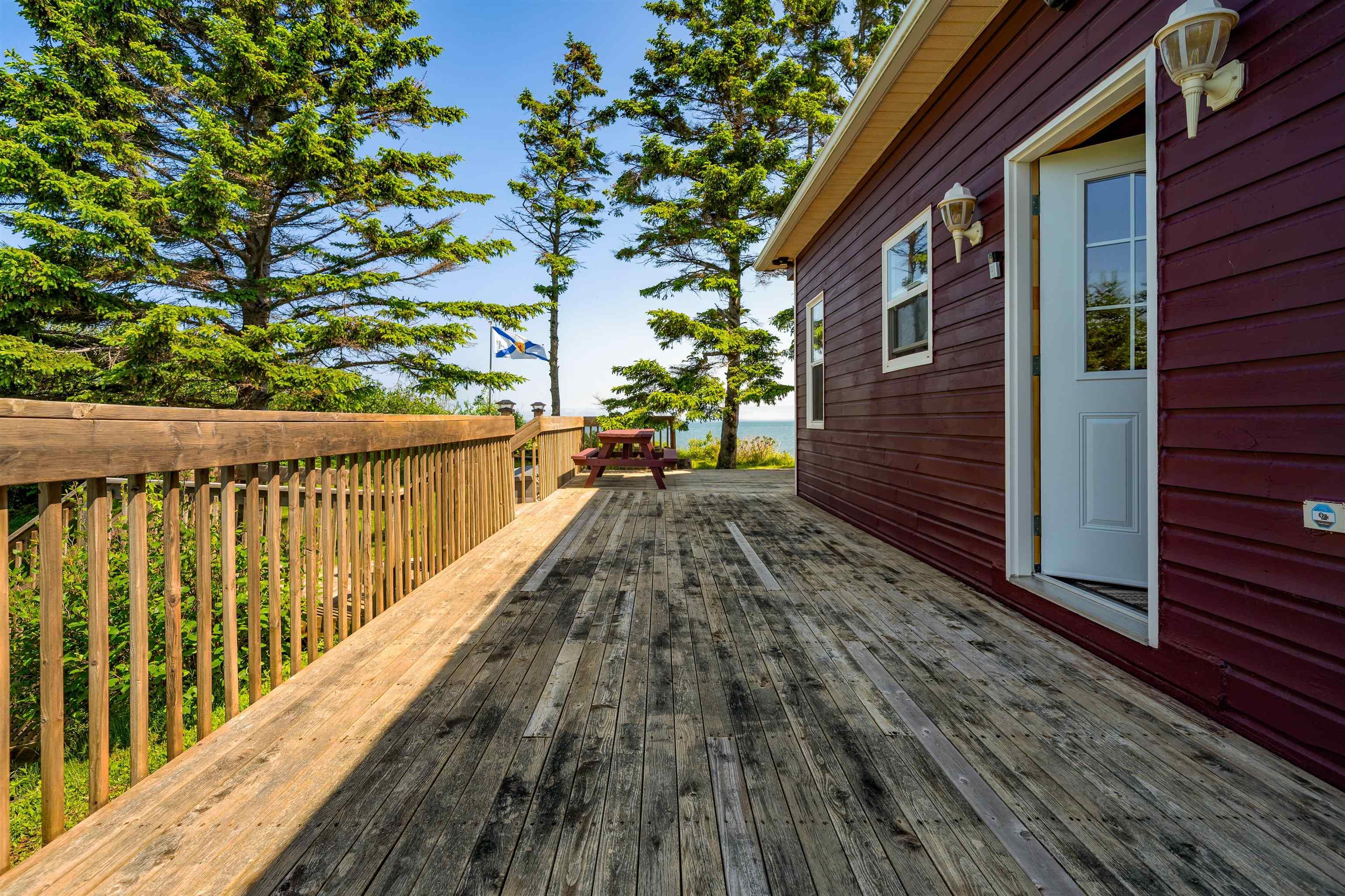 $525,000.00: 523 Caribou Island Road, Caribou Island