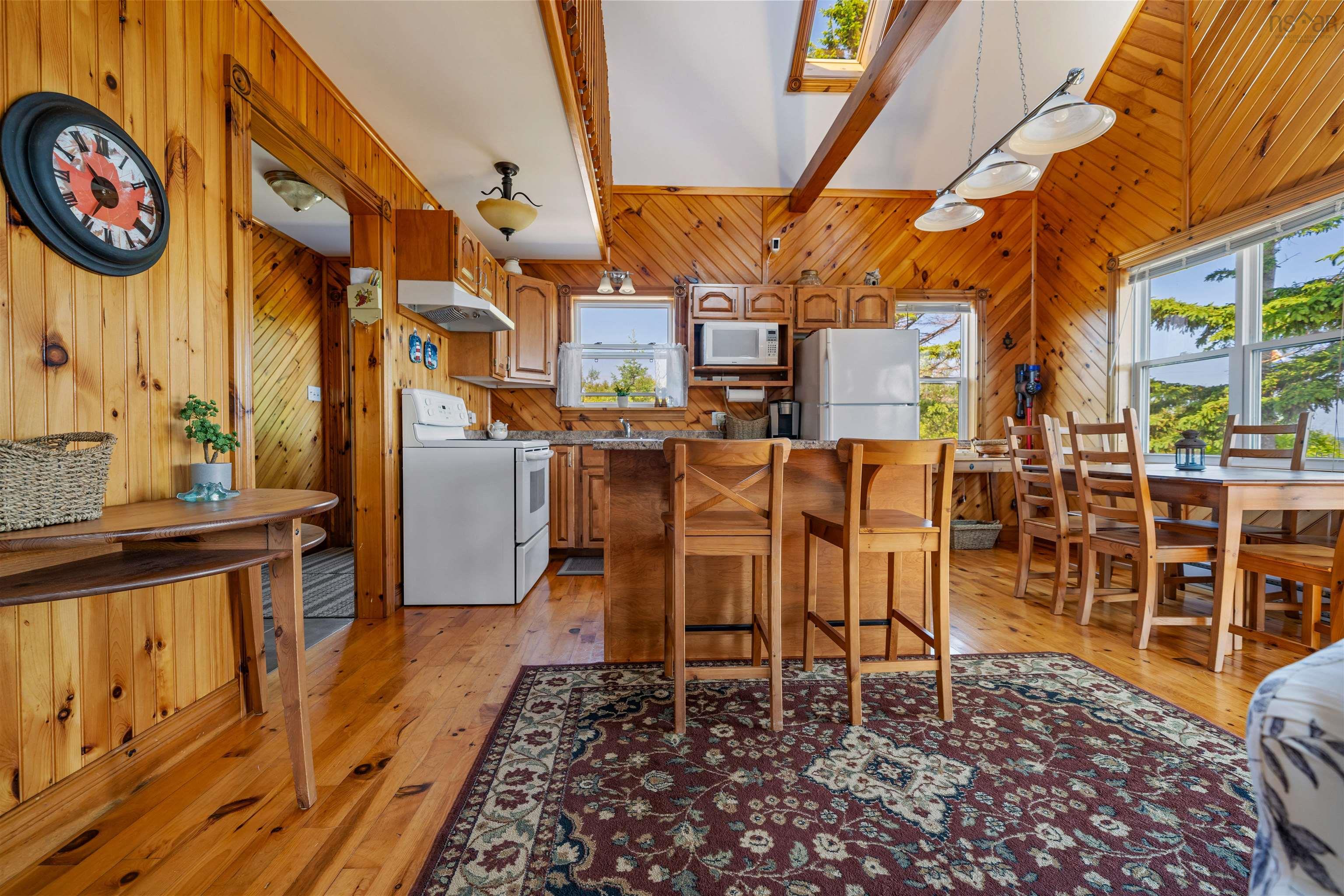 $525,000.00: 523 Caribou Island Road, Caribou Island
