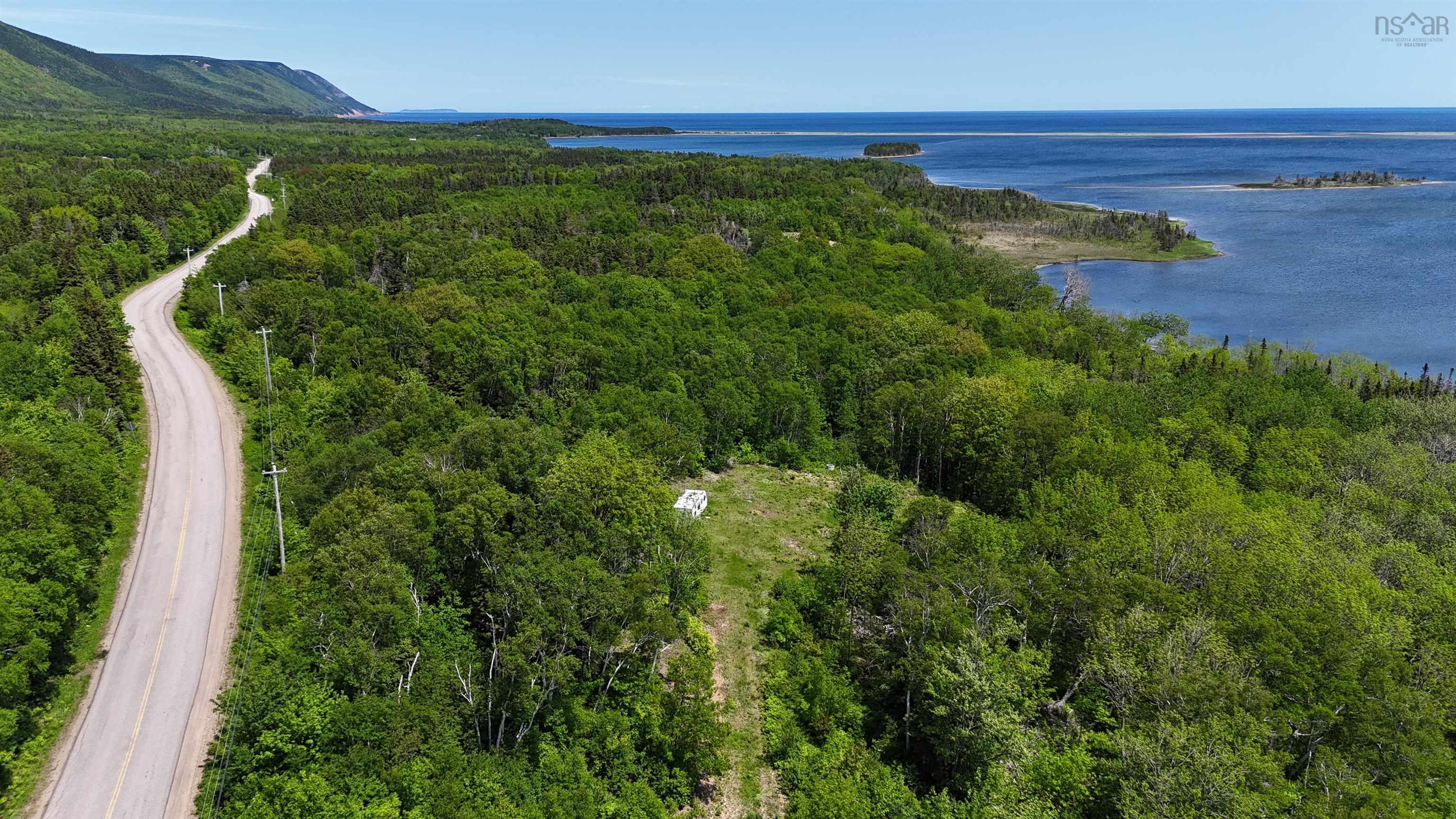 $250,000.00: Bay St Lawrence Road, Aspy Bay