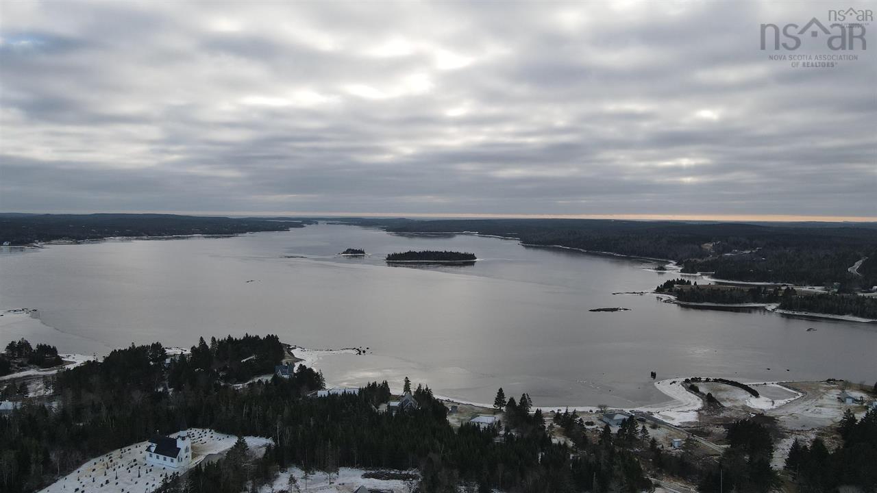 $79,000.00: 8463 7 Highway, Musquodoboit Harbour