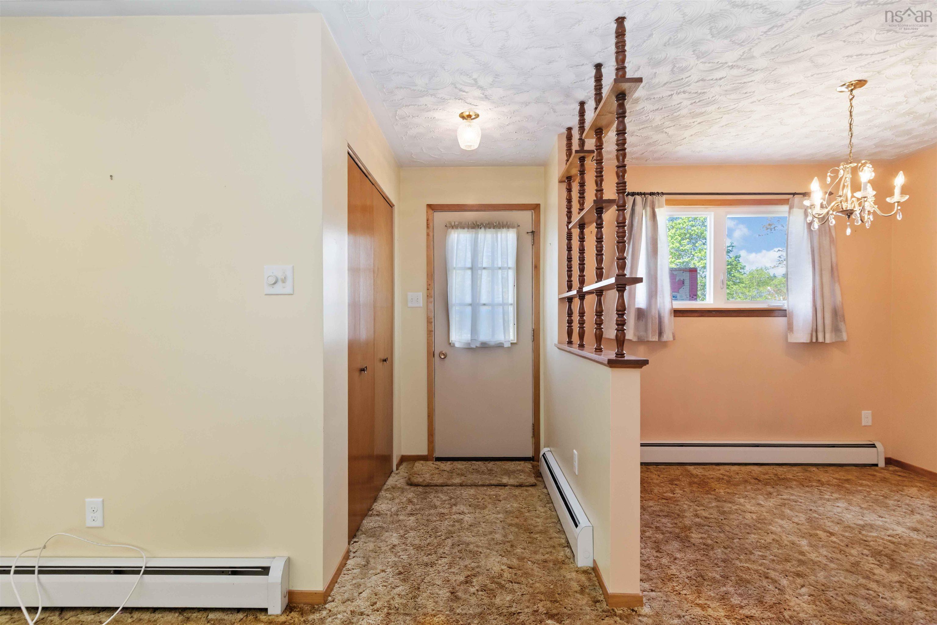 $399,900.00: 11395 Peggys Cove Road, Seabright
