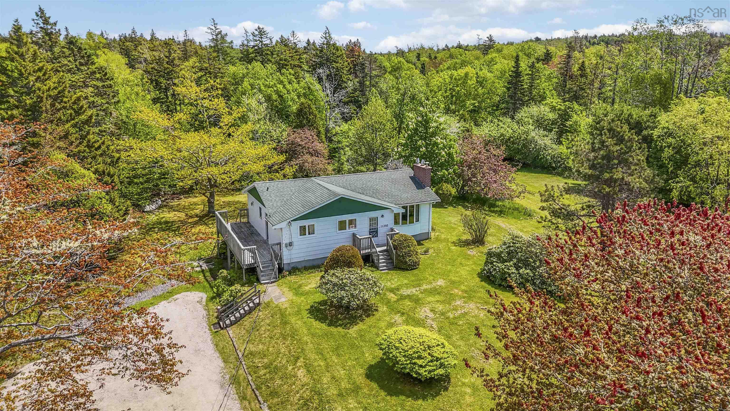 $399,900.00: 11395 Peggys Cove Road, Seabright