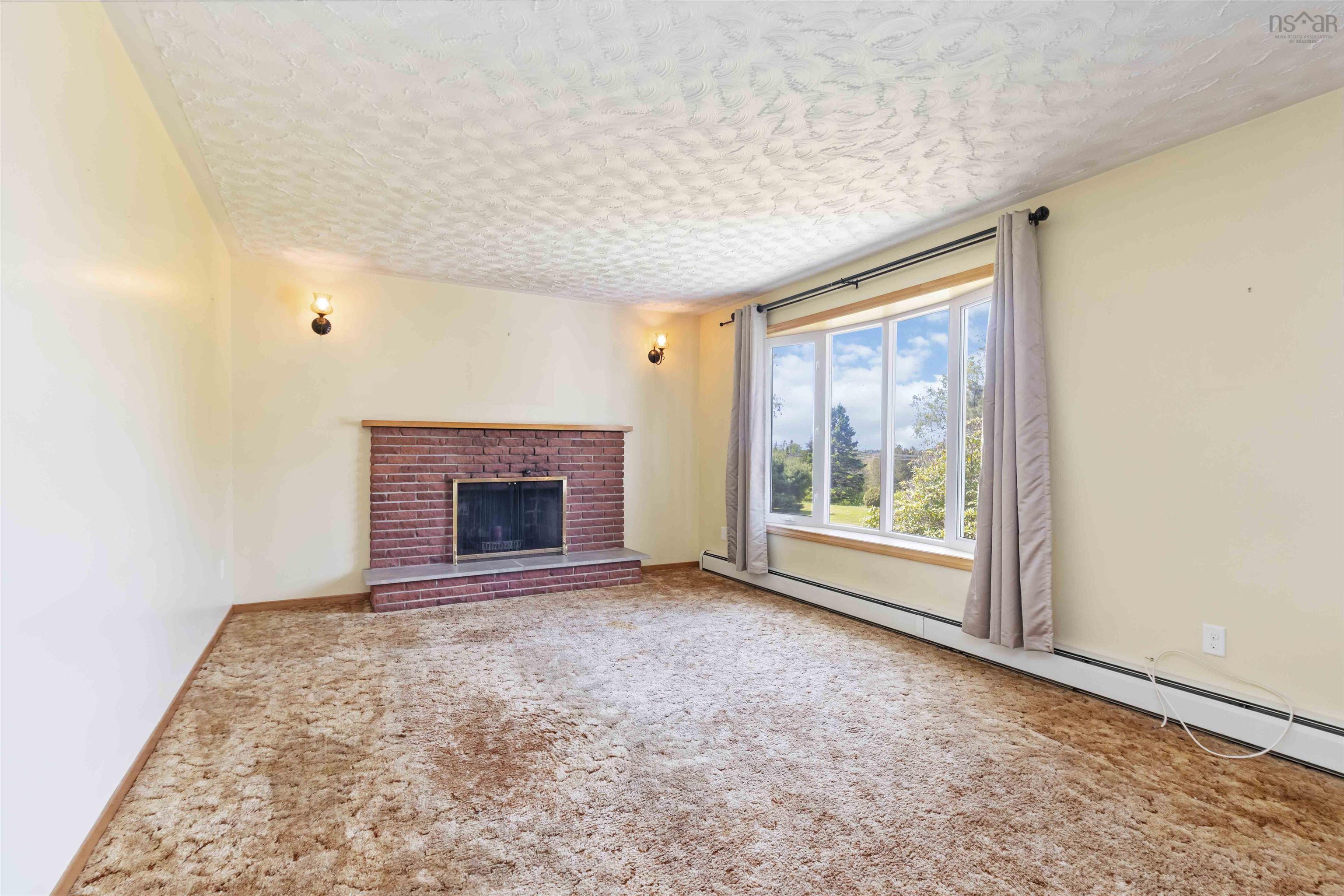 $399,900.00: 11395 Peggys Cove Road, Seabright