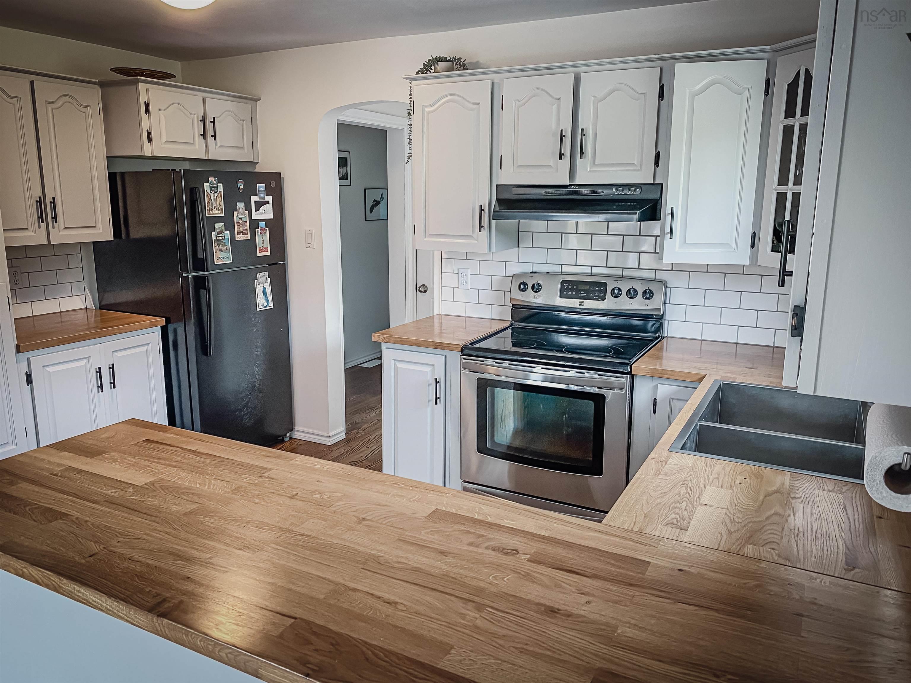 $564,999.00: 1070 Cow Bay Road, Cow Bay