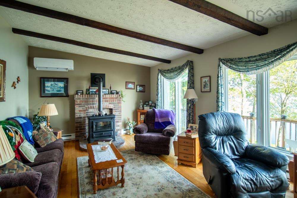 $850,000.00: 32 Memory Lane, Mount Uniacke