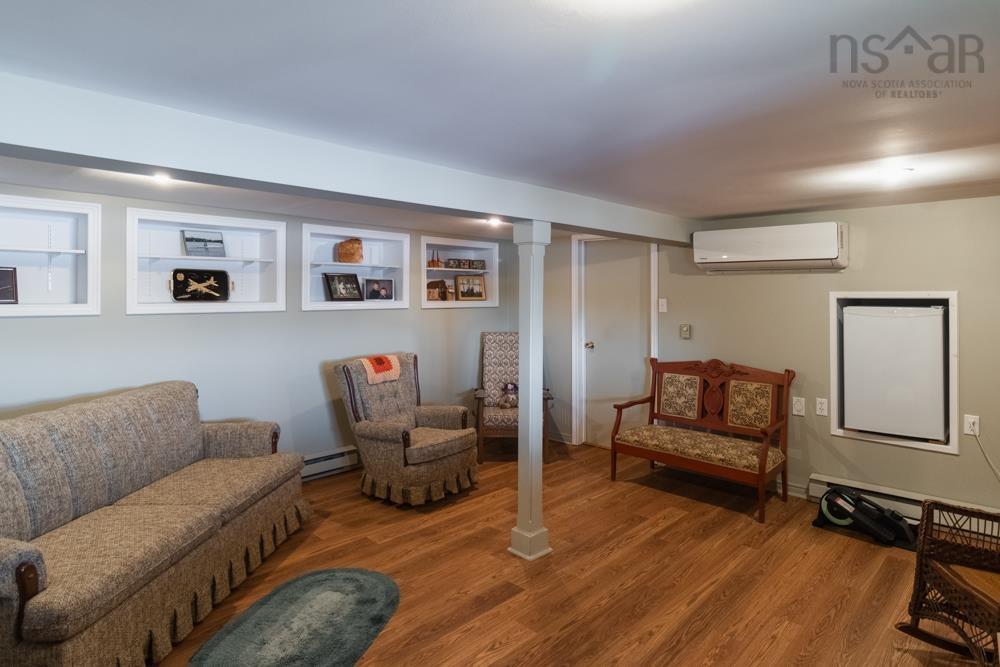 $850,000.00: 32 Memory Lane, Mount Uniacke