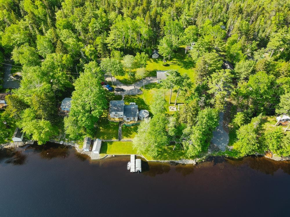 $850,000.00: 32 Memory Lane, Mount Uniacke