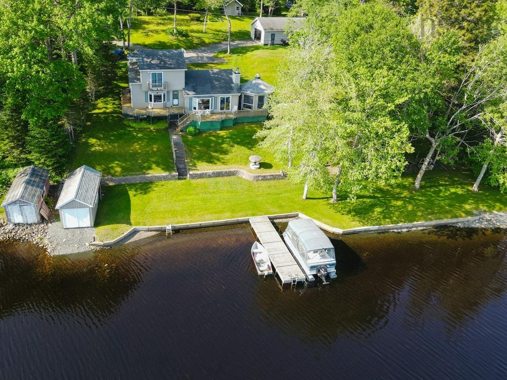 $850,000.00: 32 Memory Lane, Mount Uniacke