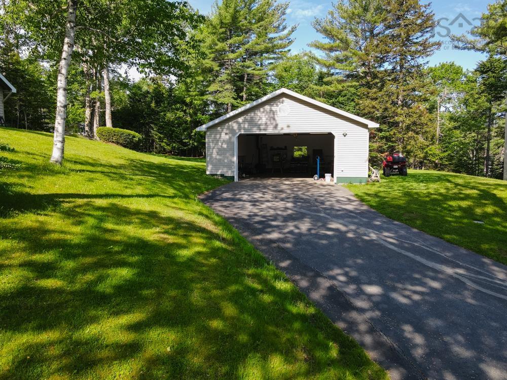 $850,000.00: 32 Memory Lane, Mount Uniacke