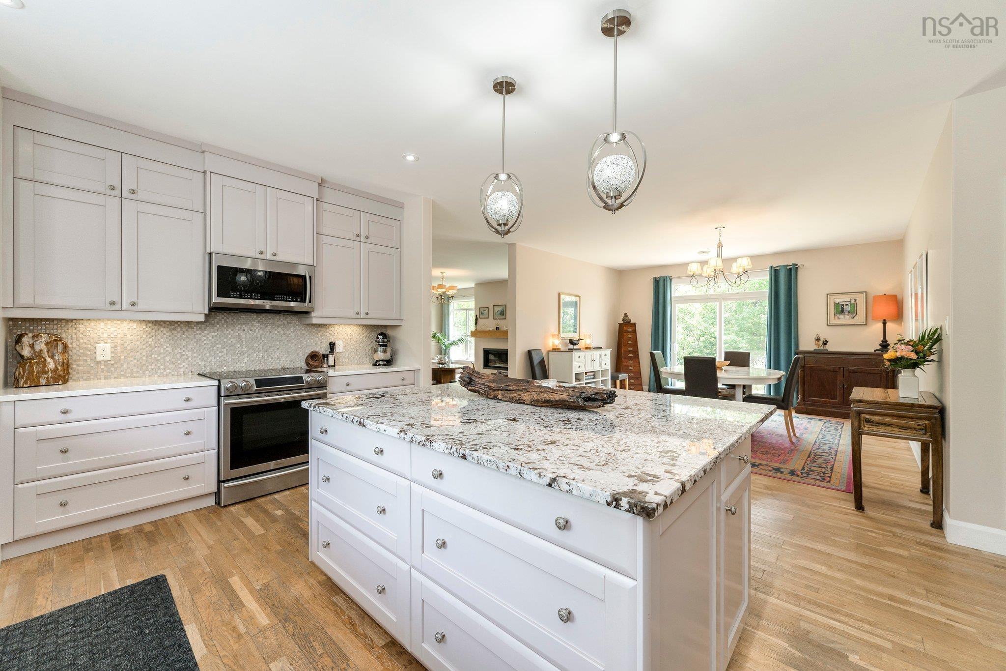 $1,295,000.00: 327 Birch Bear Run, Lewis Lake