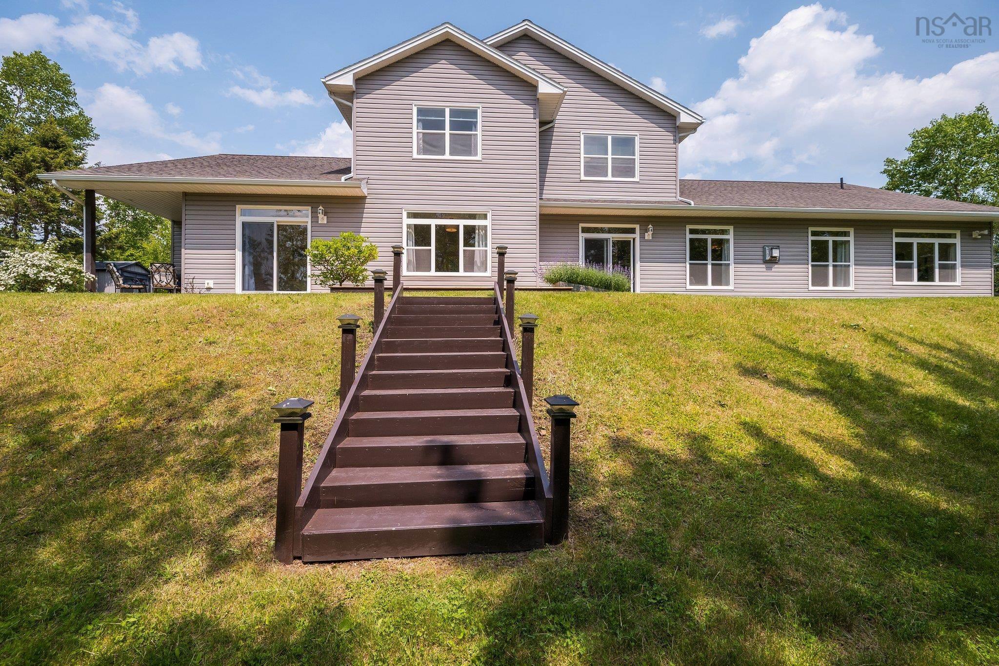 $1,295,000.00: 327 Birch Bear Run, Lewis Lake