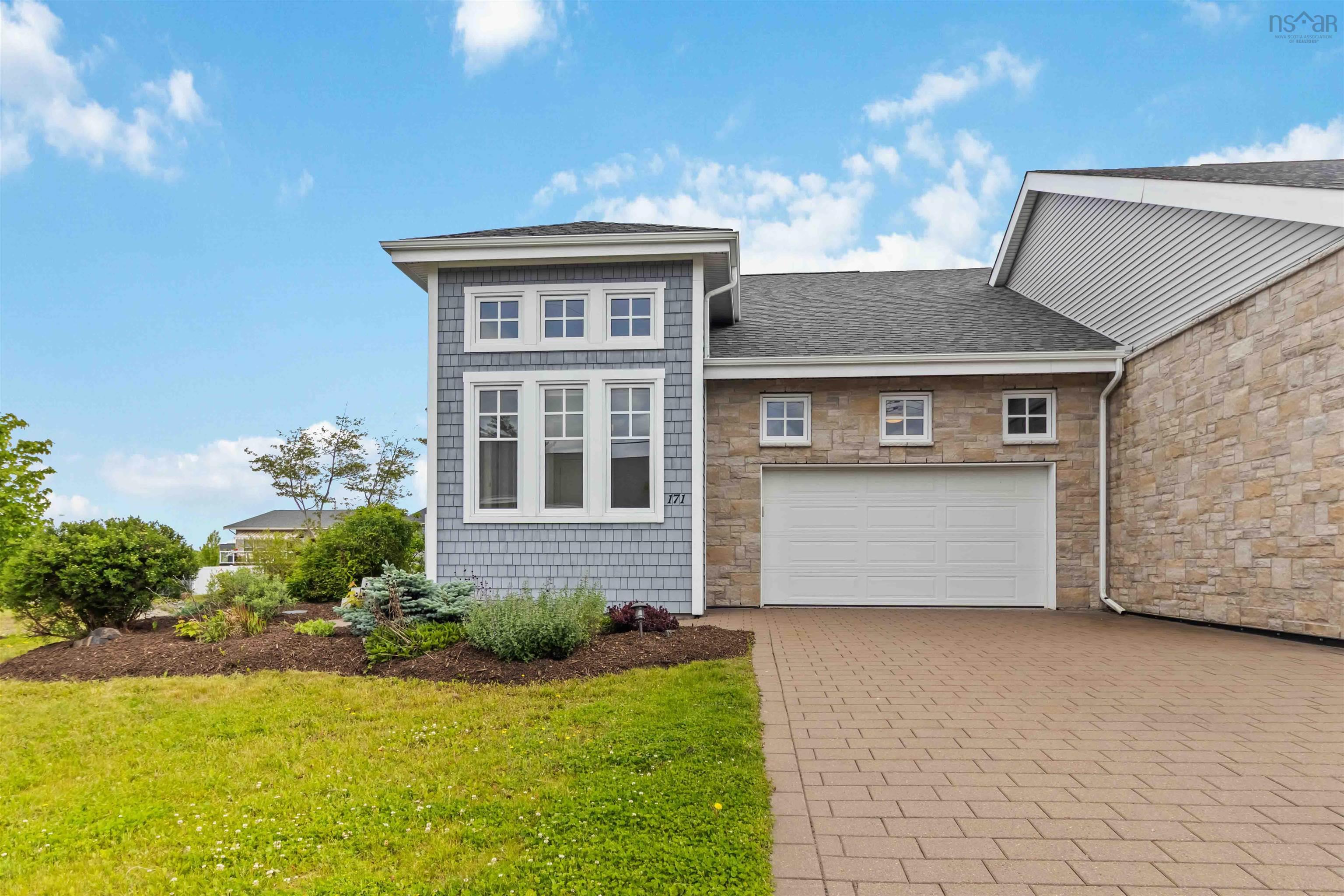 $789,900.00: 171 Bradford Place, Bedford