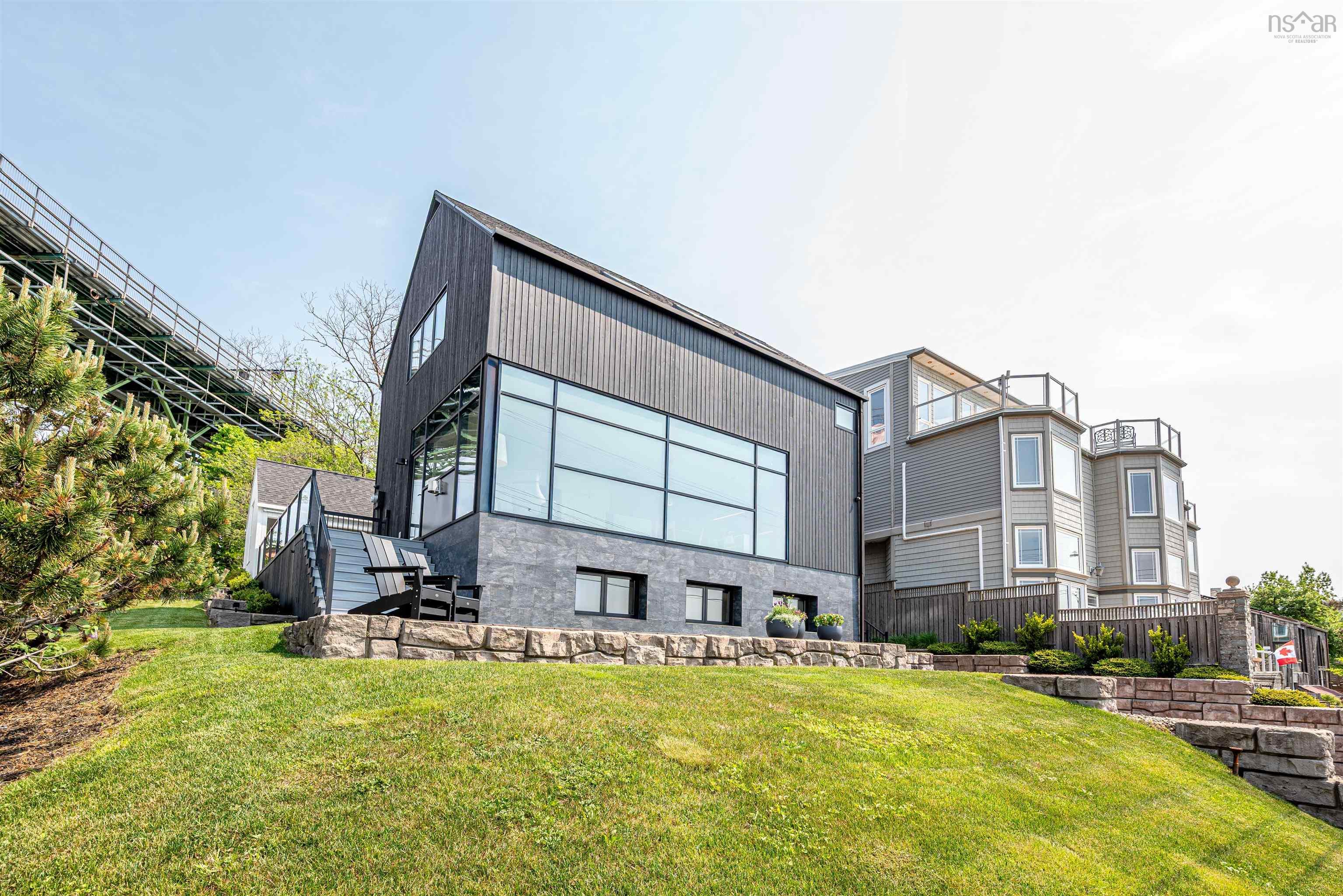90 Shore Road, Dartmouth, NS (MLS® 202514704)