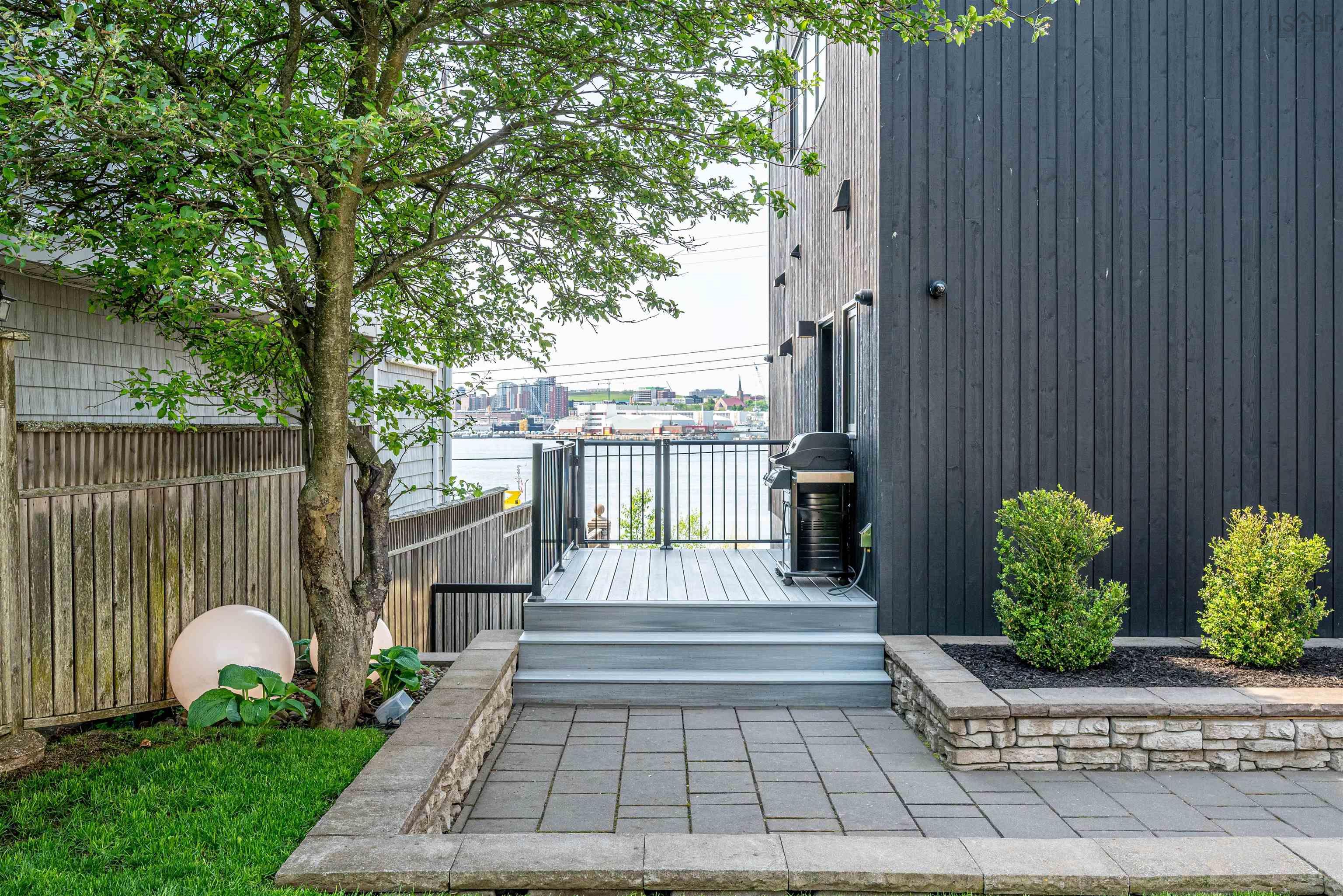 $1,500,000.00: 90 Shore Road, Dartmouth