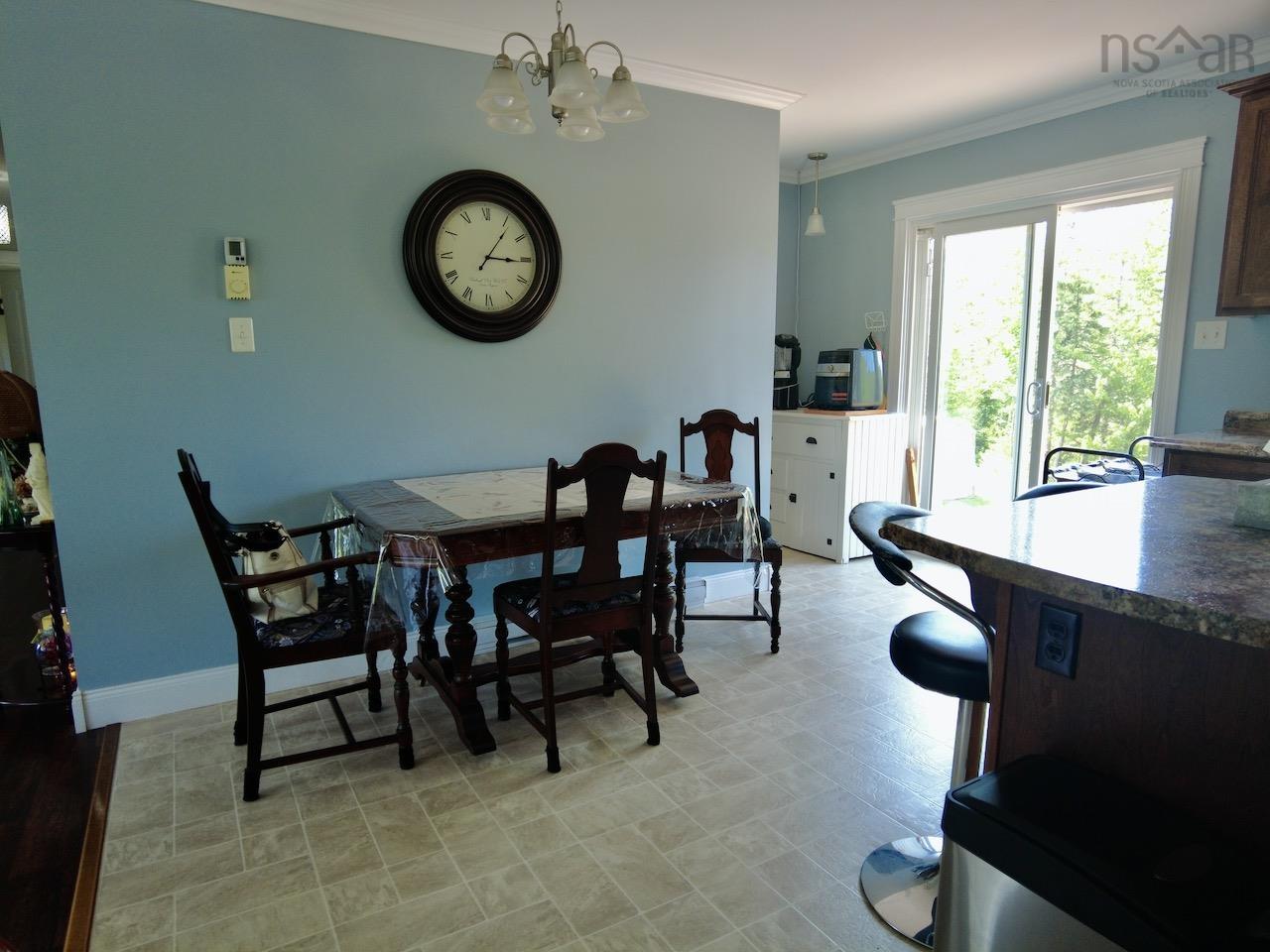 $779,000.00: 10205 204 Highway, South Victoria