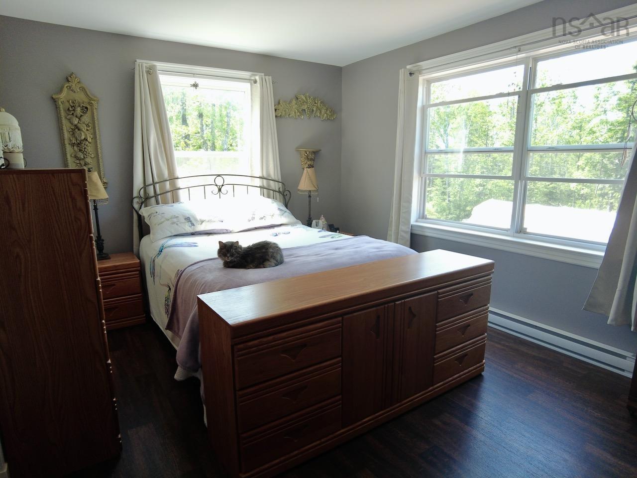 $779,000.00: 10205 204 Highway, South Victoria