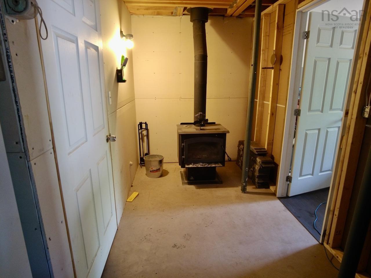 $779,000.00: 10205 204 Highway, South Victoria