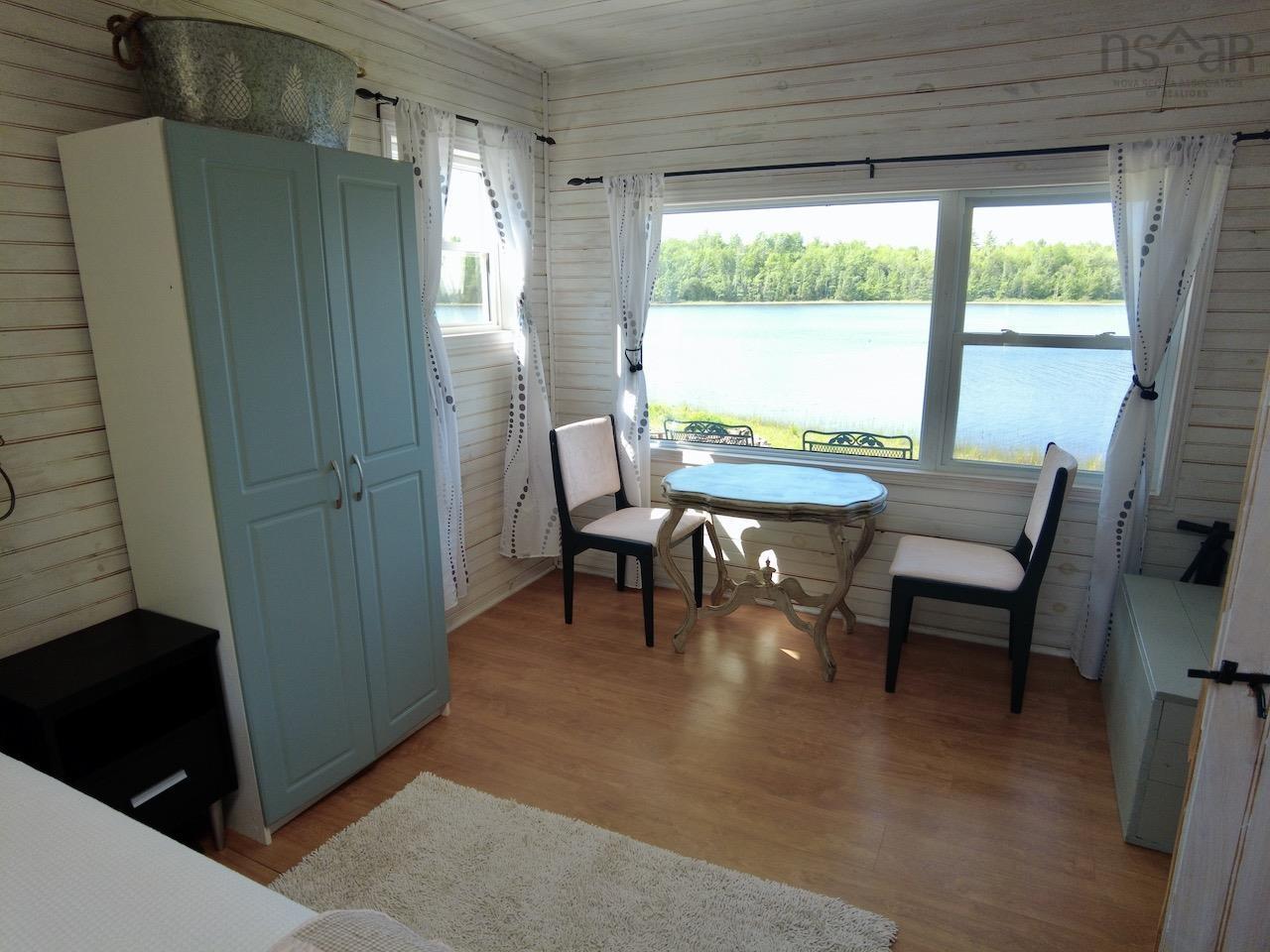 $779,000.00: 10205 204 Highway, South Victoria