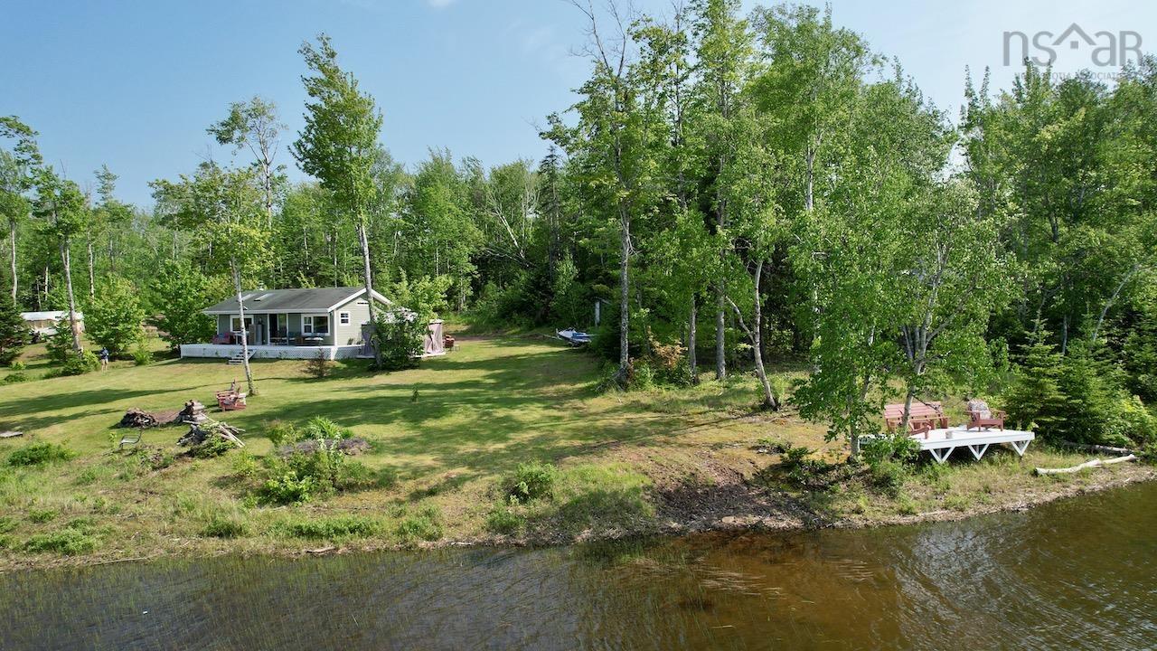 $779,000.00: 10205 204 Highway, South Victoria