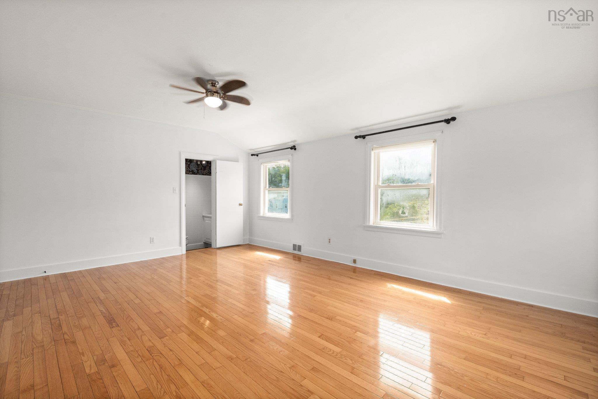$599,000.00: 27 Sunnybrae Avenue, Fairview