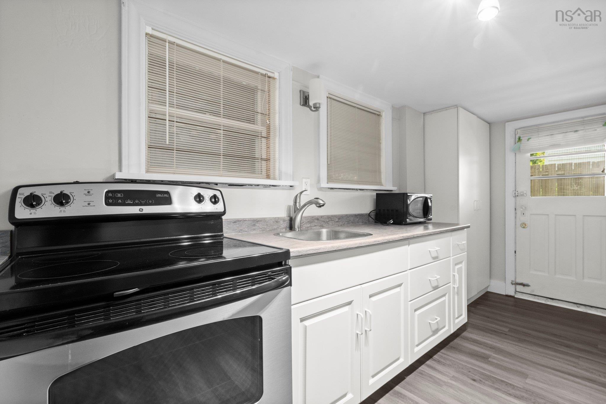 $599,000.00: 27 Sunnybrae Avenue, Fairview