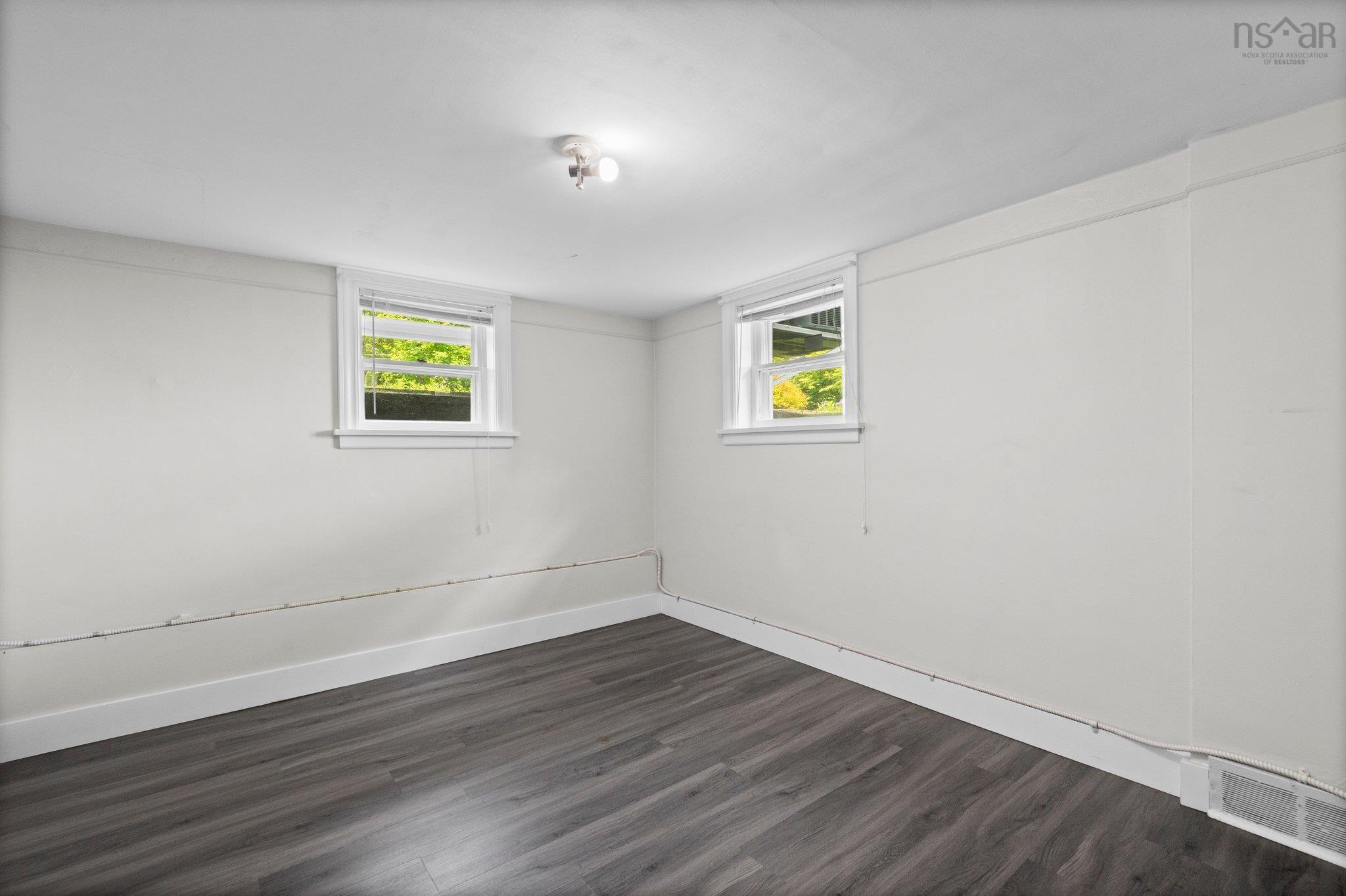 $599,000.00: 27 Sunnybrae Avenue, Fairview
