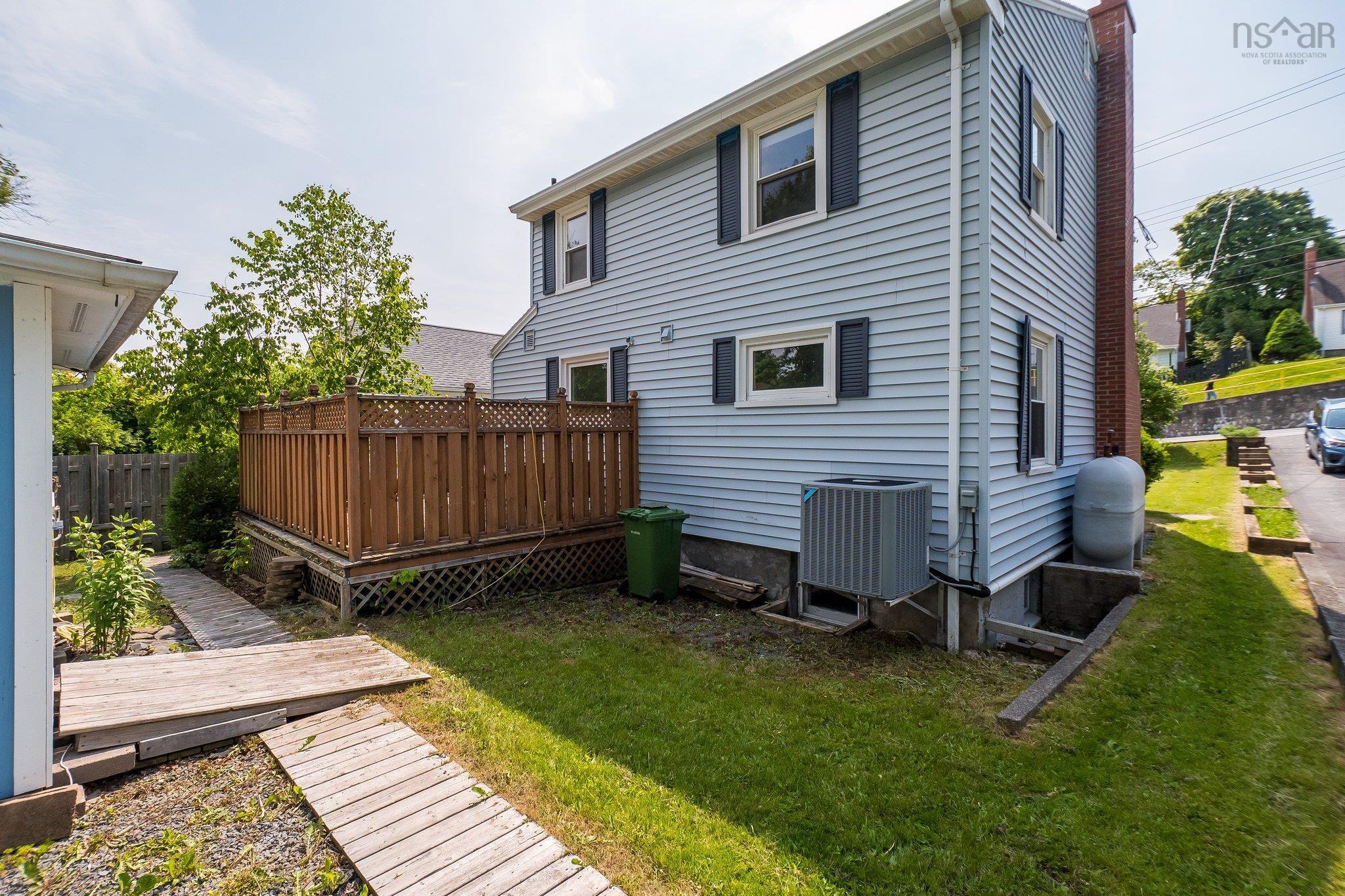 $599,000.00: 27 Sunnybrae Avenue, Fairview