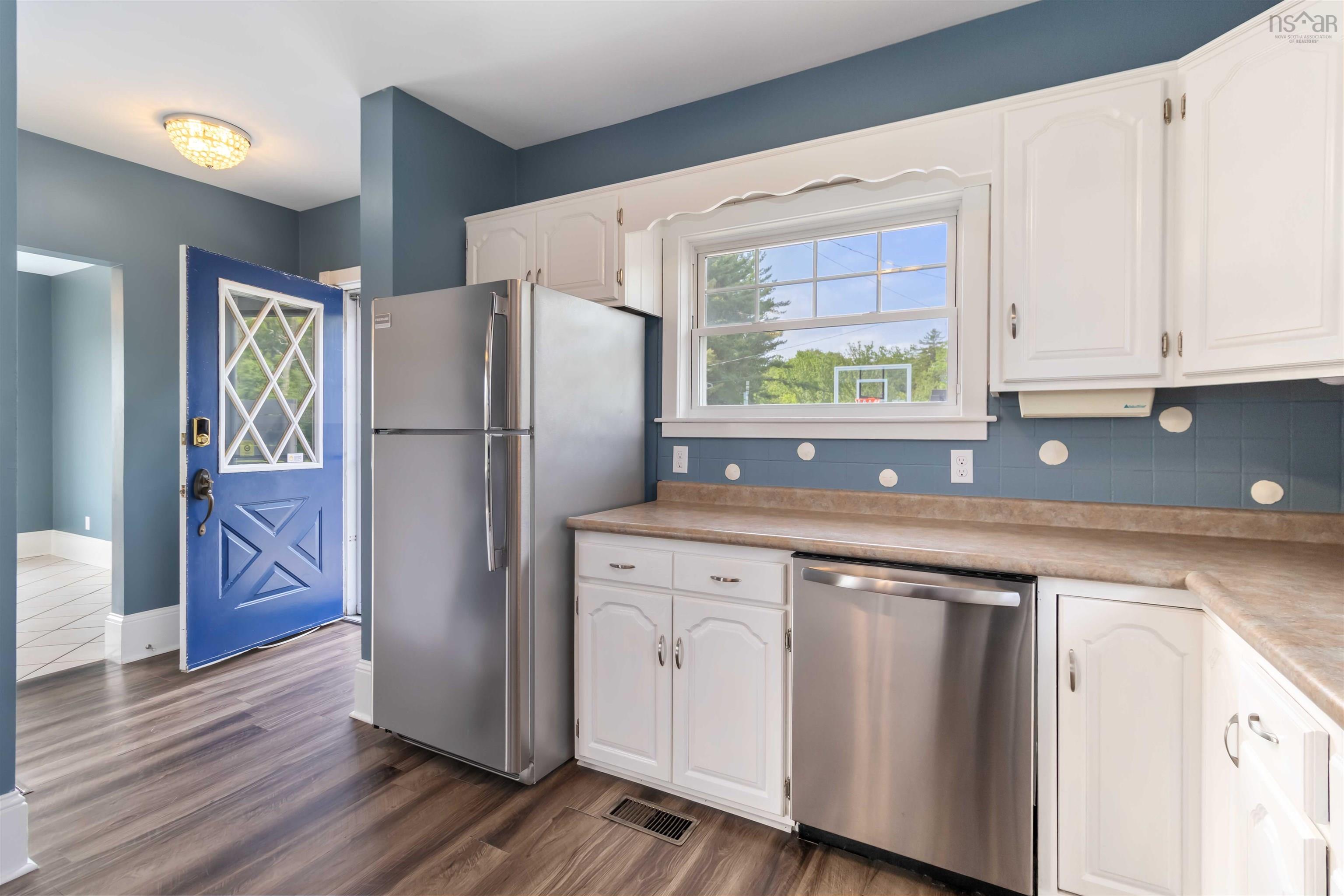 $569,900.00: 980 Highway 331, Conquerall Bank