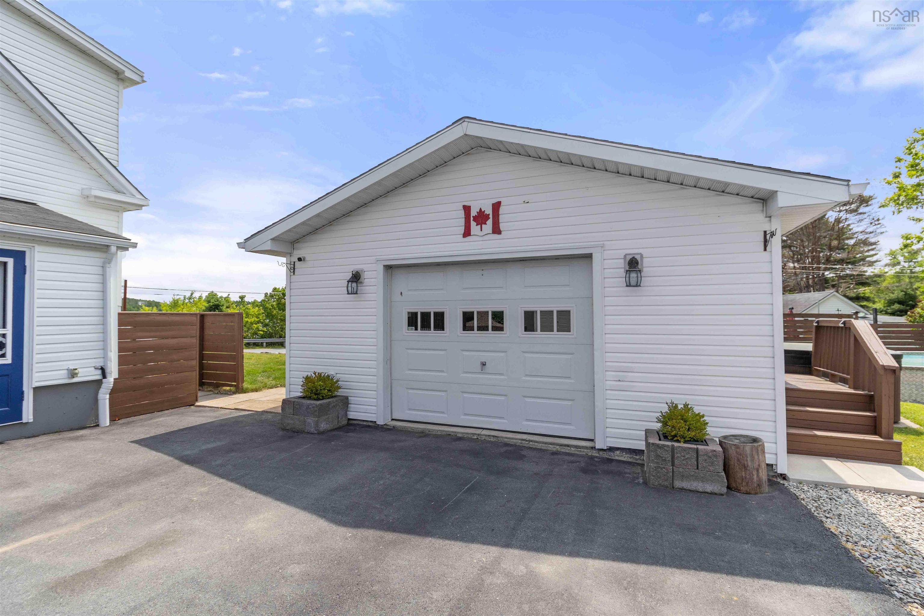$569,900.00: 980 Highway 331, Conquerall Bank
