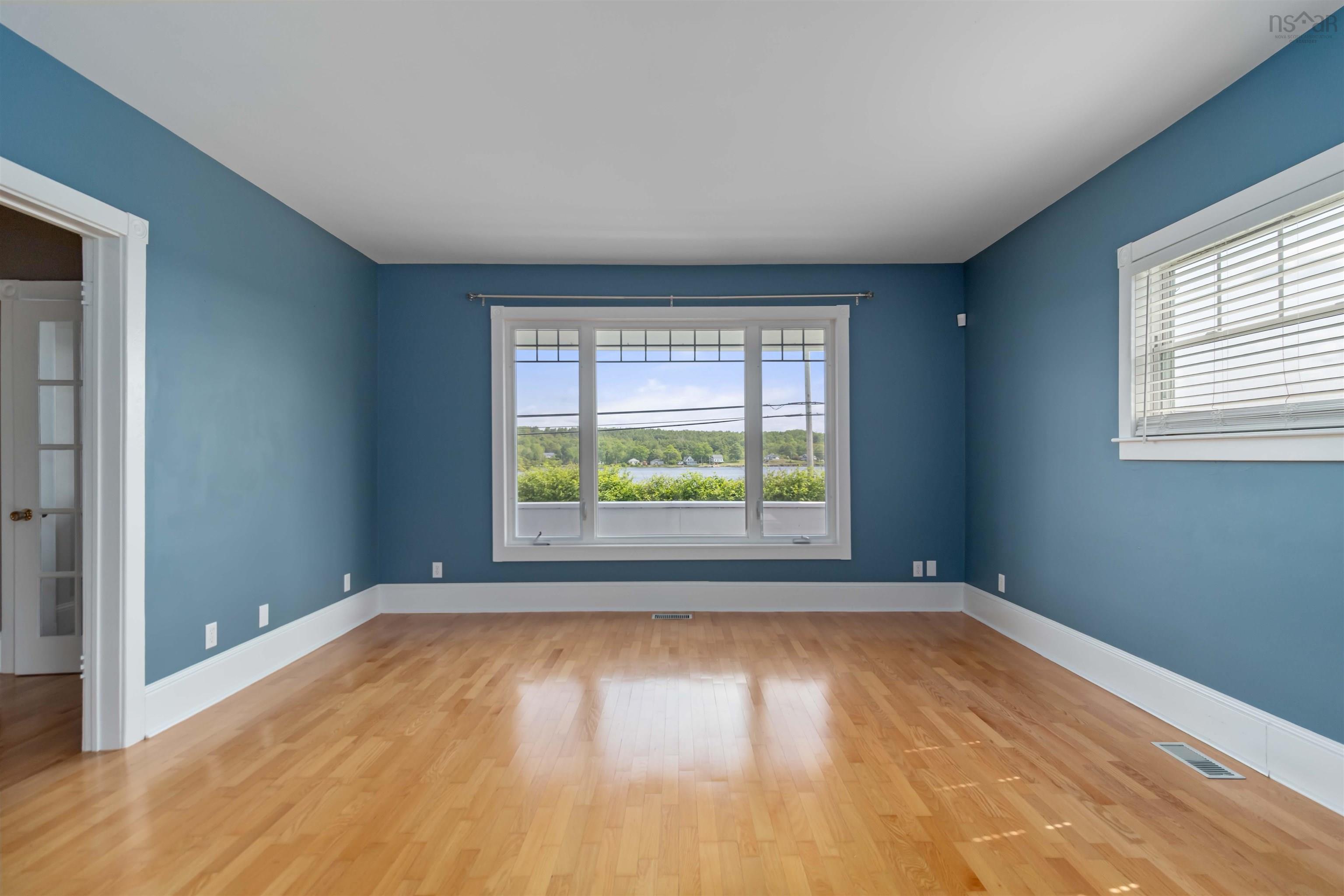 $569,900.00: 980 Highway 331, Conquerall Bank