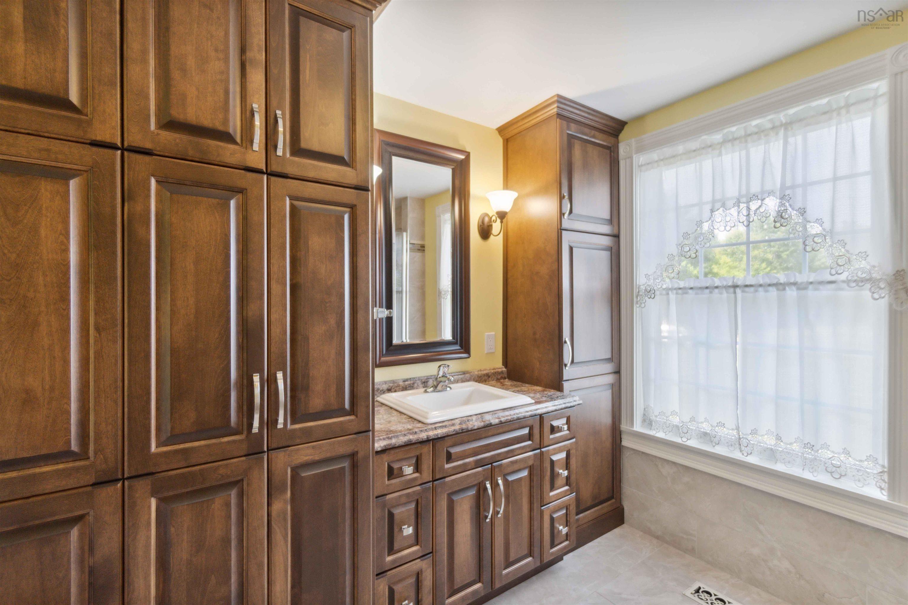 $634,900.00: 3898 Black Rock Road, Whites Corner