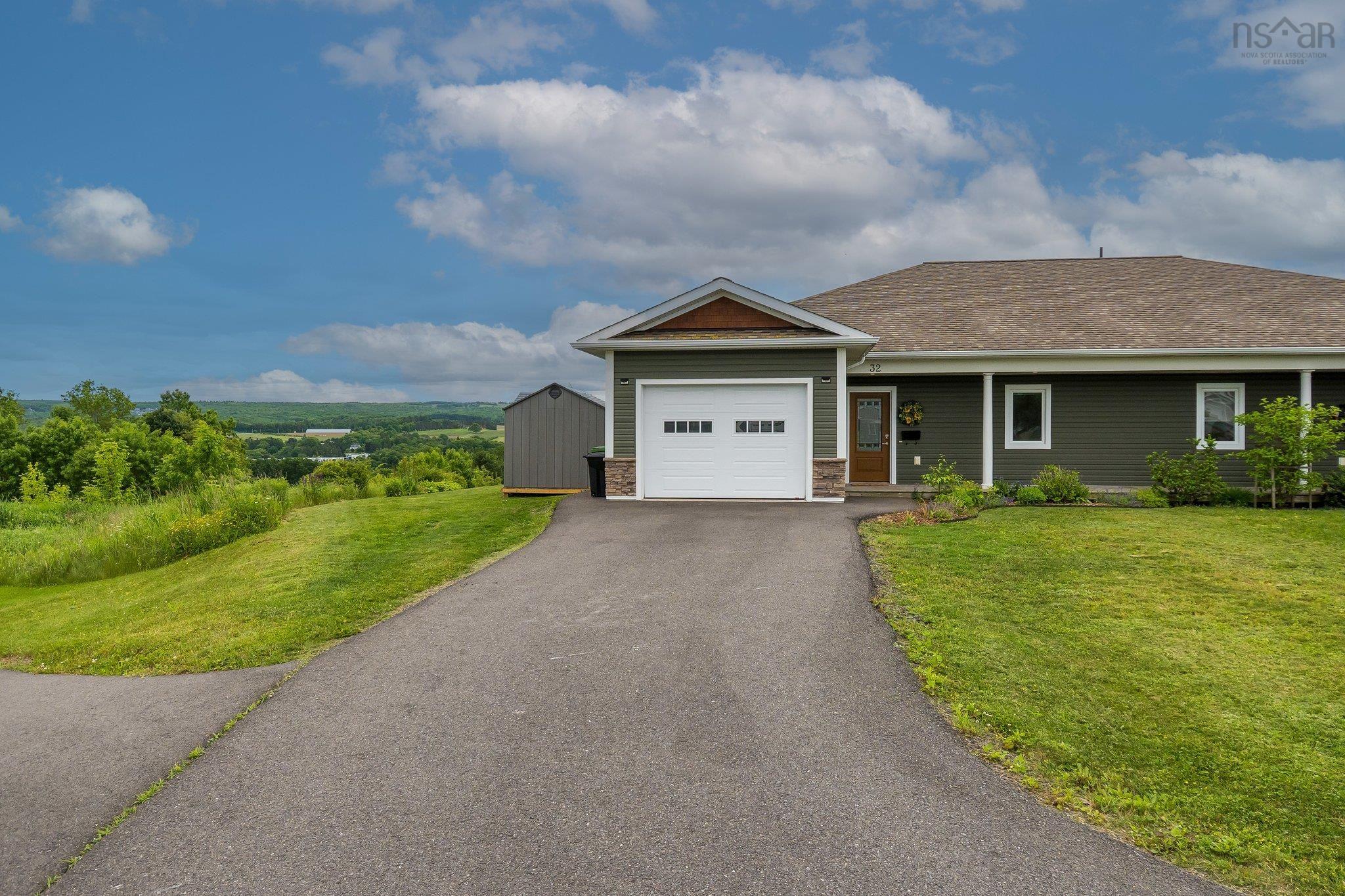 $419,900.00: 32 MacKinnon Court, Kentville
