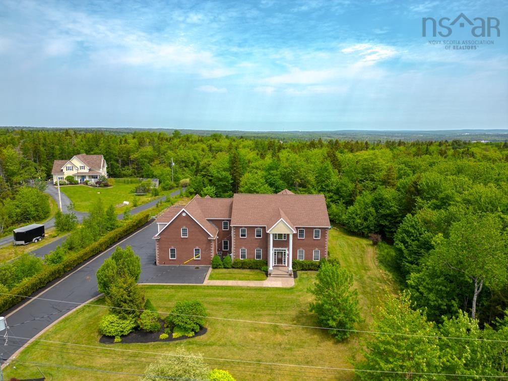 $1,690,000.00: 42 Vrege Court, Hammonds Plains
