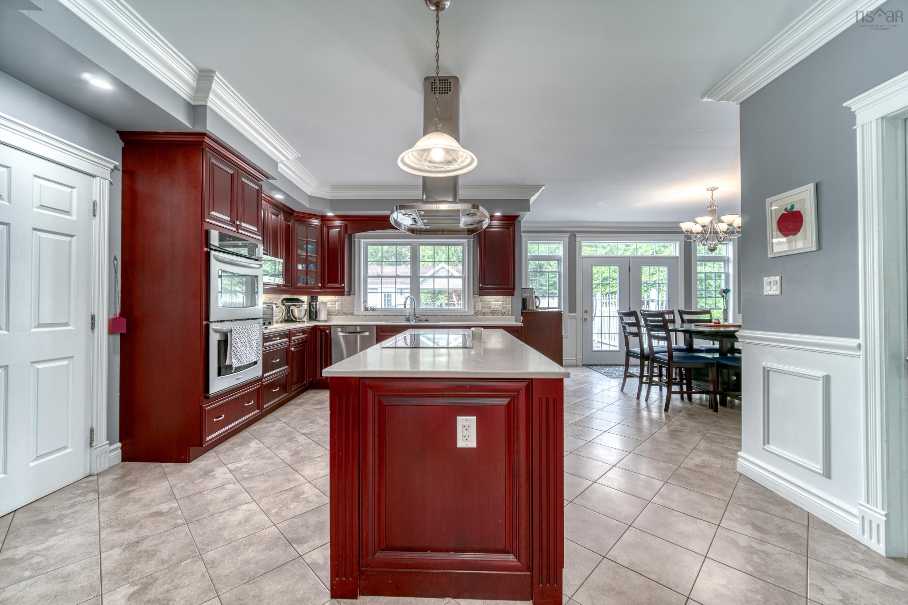 $1,690,000.00: 42 Vrege Court, Hammonds Plains