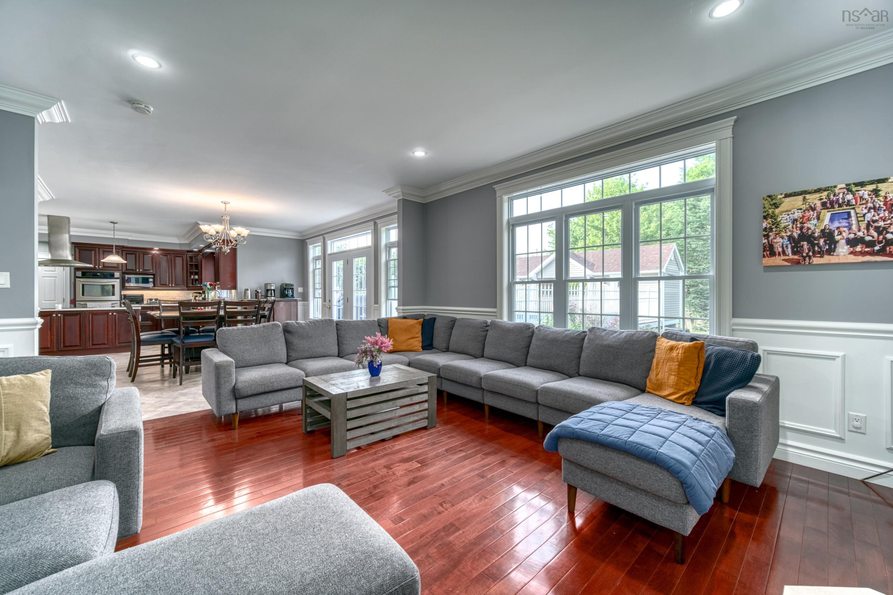 $1,690,000.00: 42 Vrege Court, Hammonds Plains