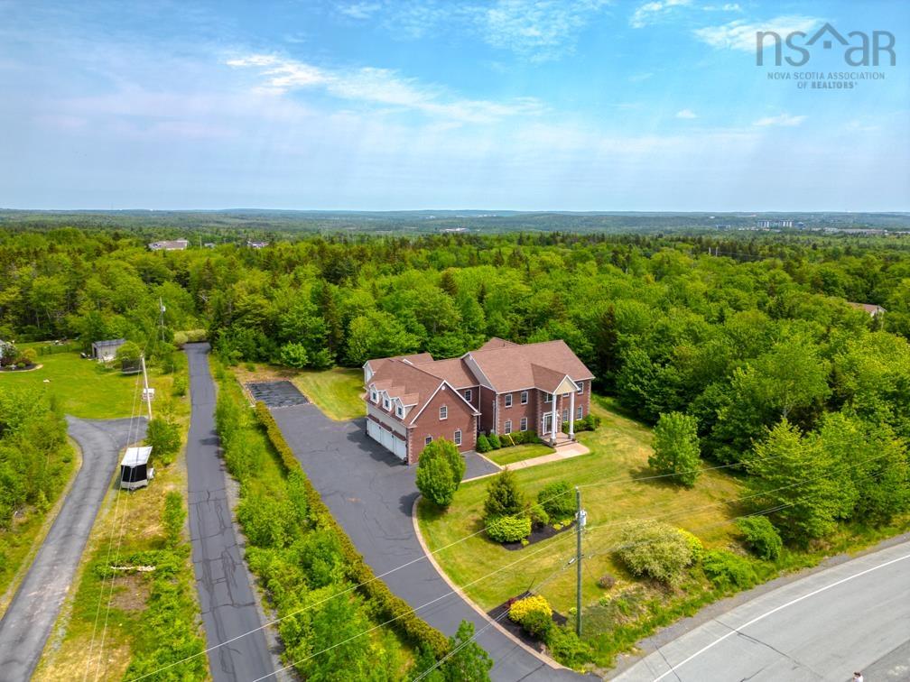 $1,690,000.00: 42 Vrege Court, Hammonds Plains