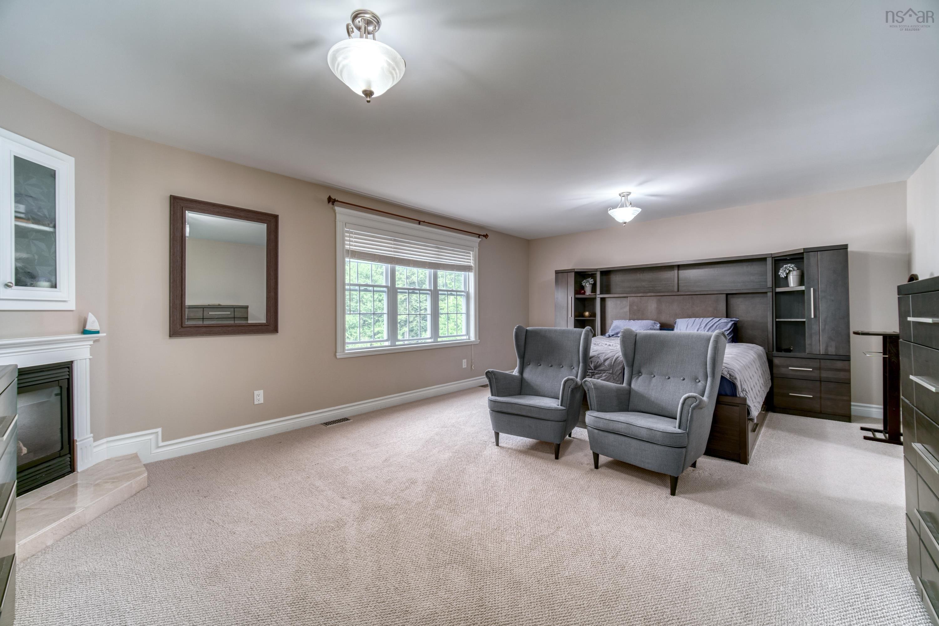 $1,690,000.00: 42 Vrege Court, Hammonds Plains